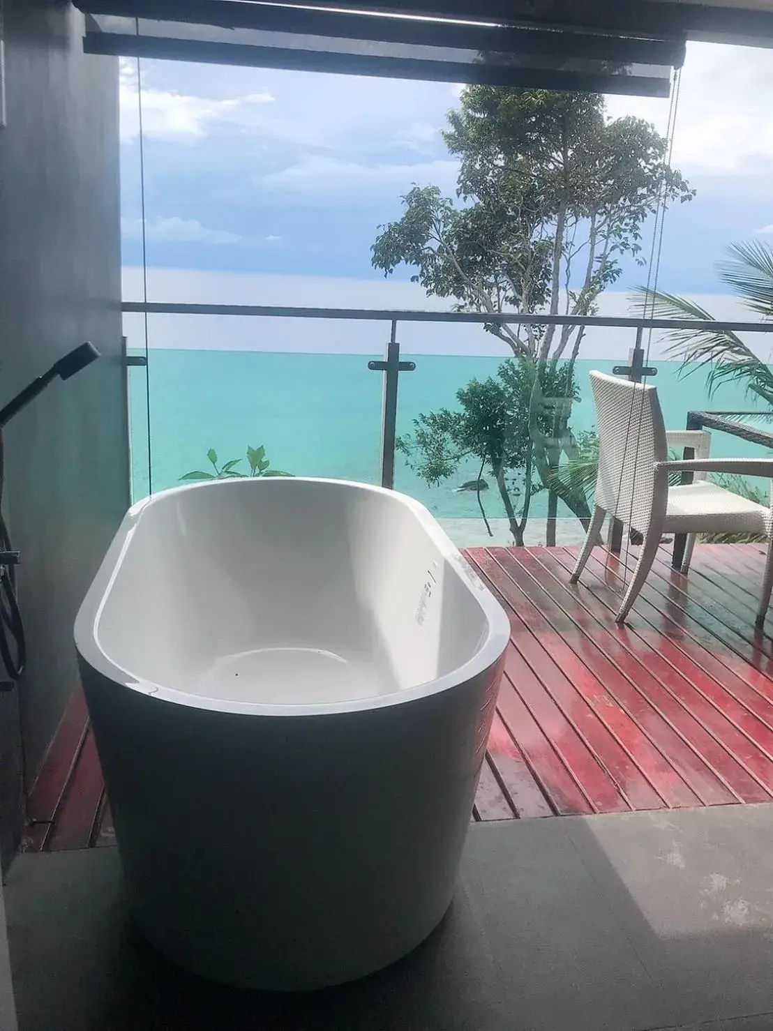 Property building, Bathroom in Cliff Lanta Suite-Koh Lanta Krabi