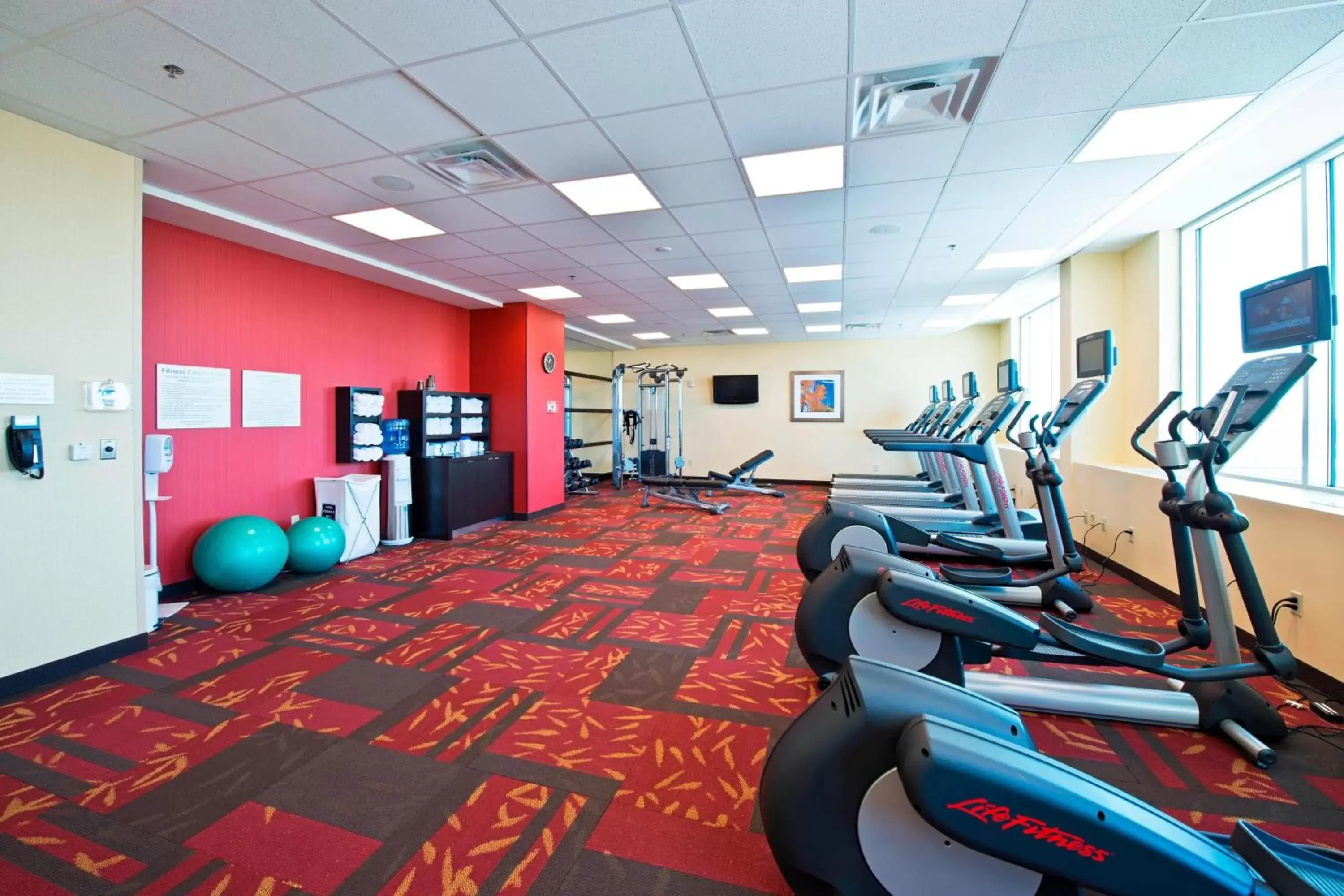 Fitness centre/facilities, Fitness Center/Facilities in Courtyard by Marriott Ottawa East