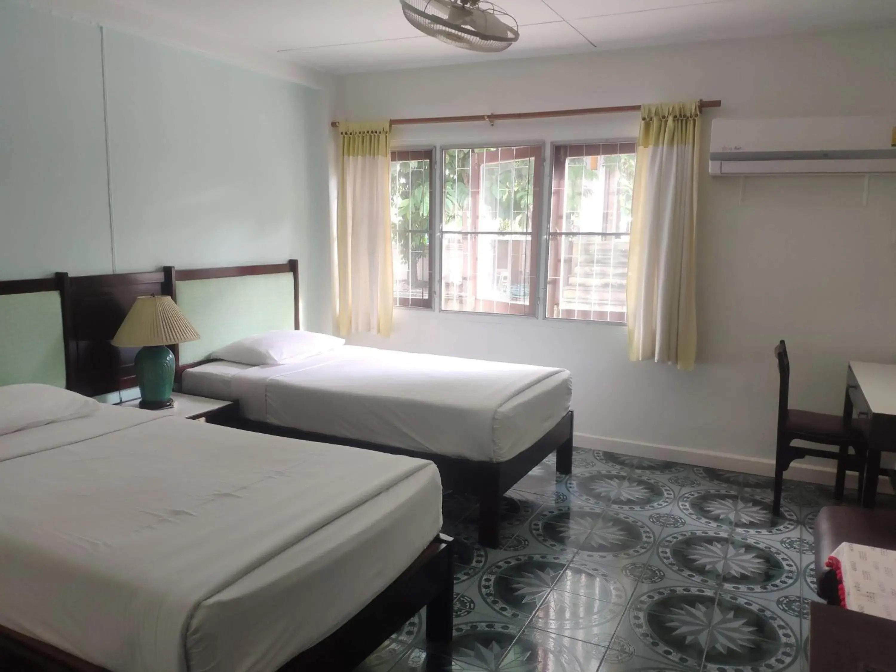 Bed in Changpuak Hotel