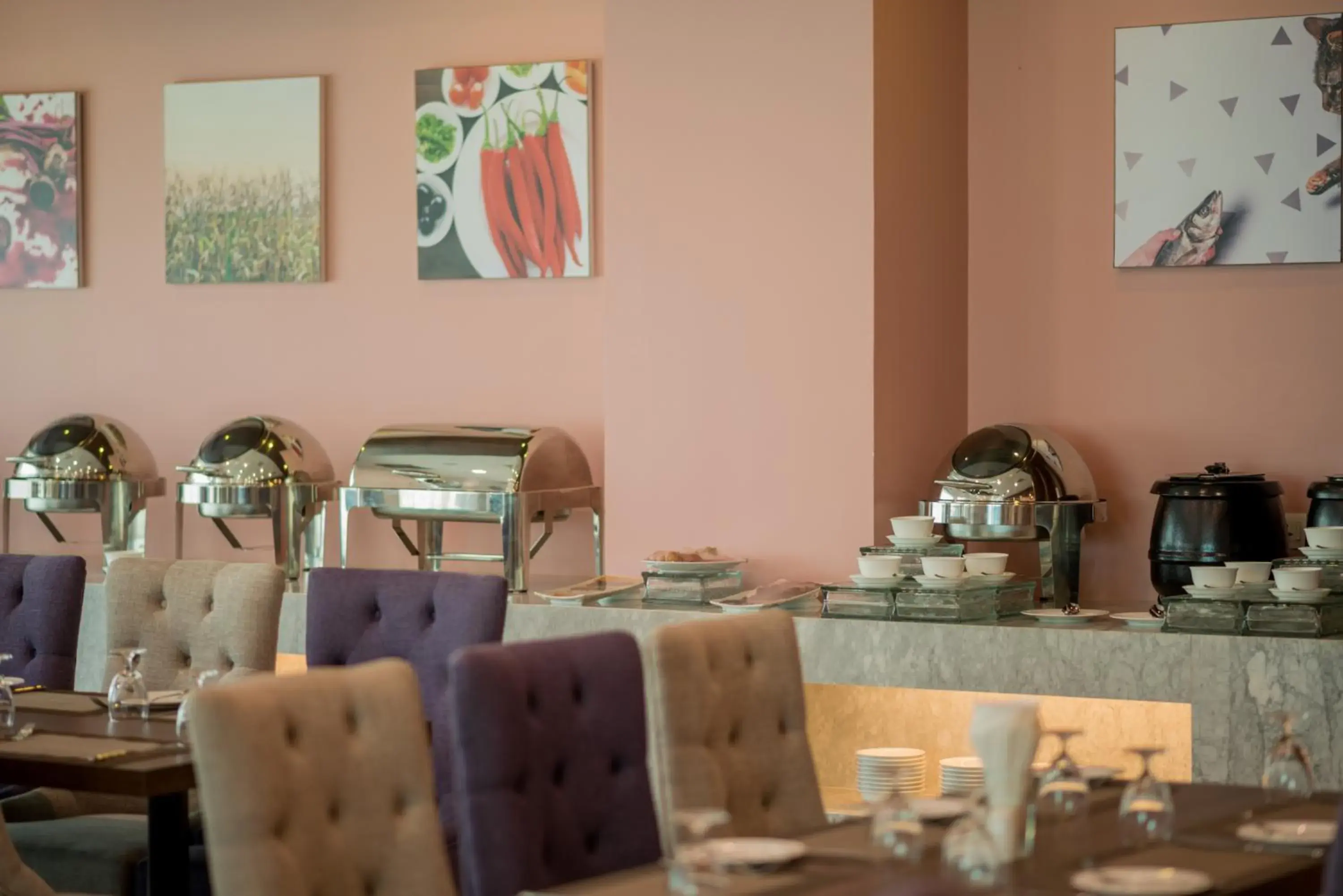 Restaurant/Places to Eat in Wyne Hotel