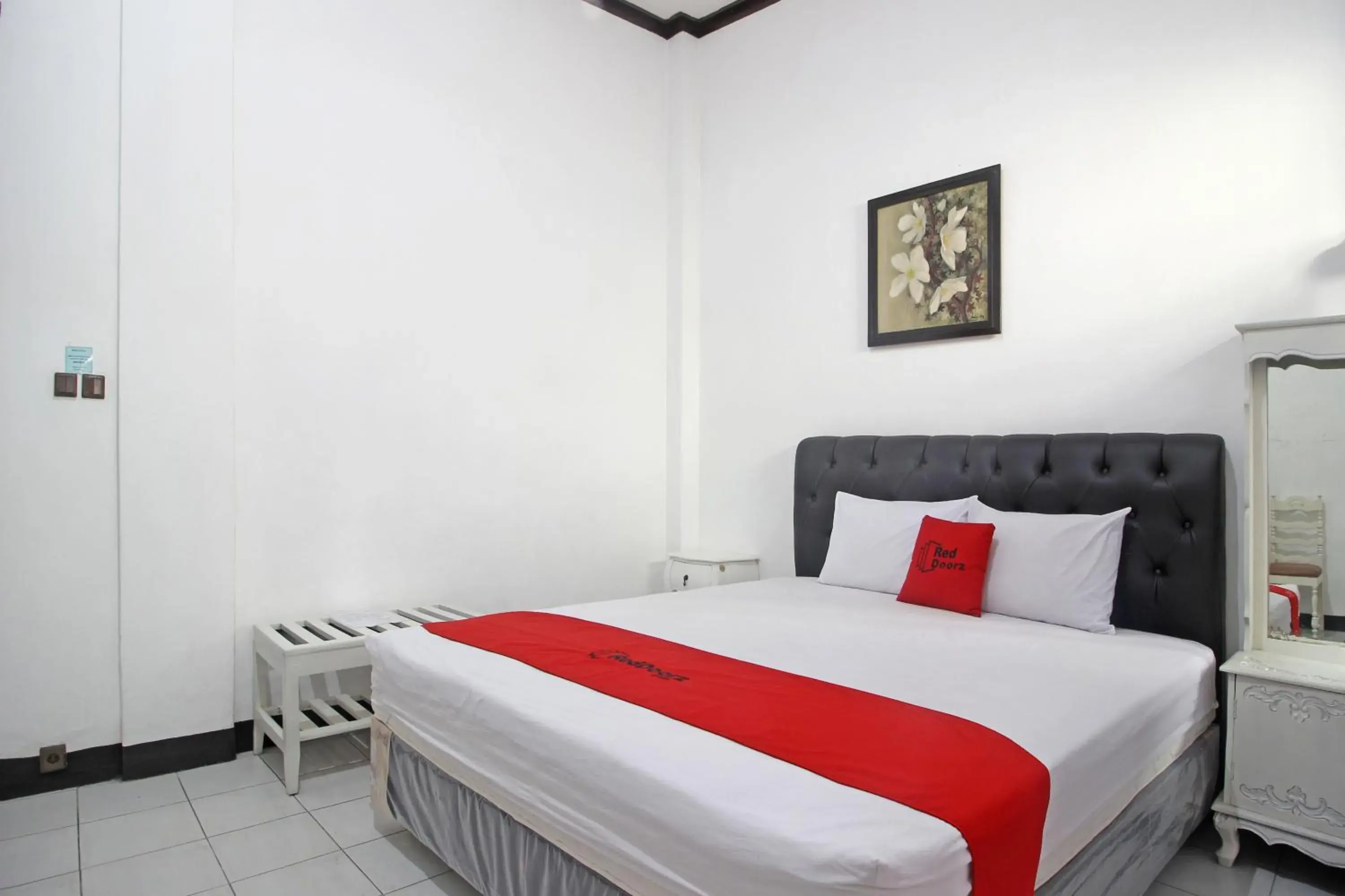 Bedroom, Bed in RedDoorz Plus @ Taman Siswa 3 Bedroom, Bed in RedDoorz Plus @ Taman Siswa 3