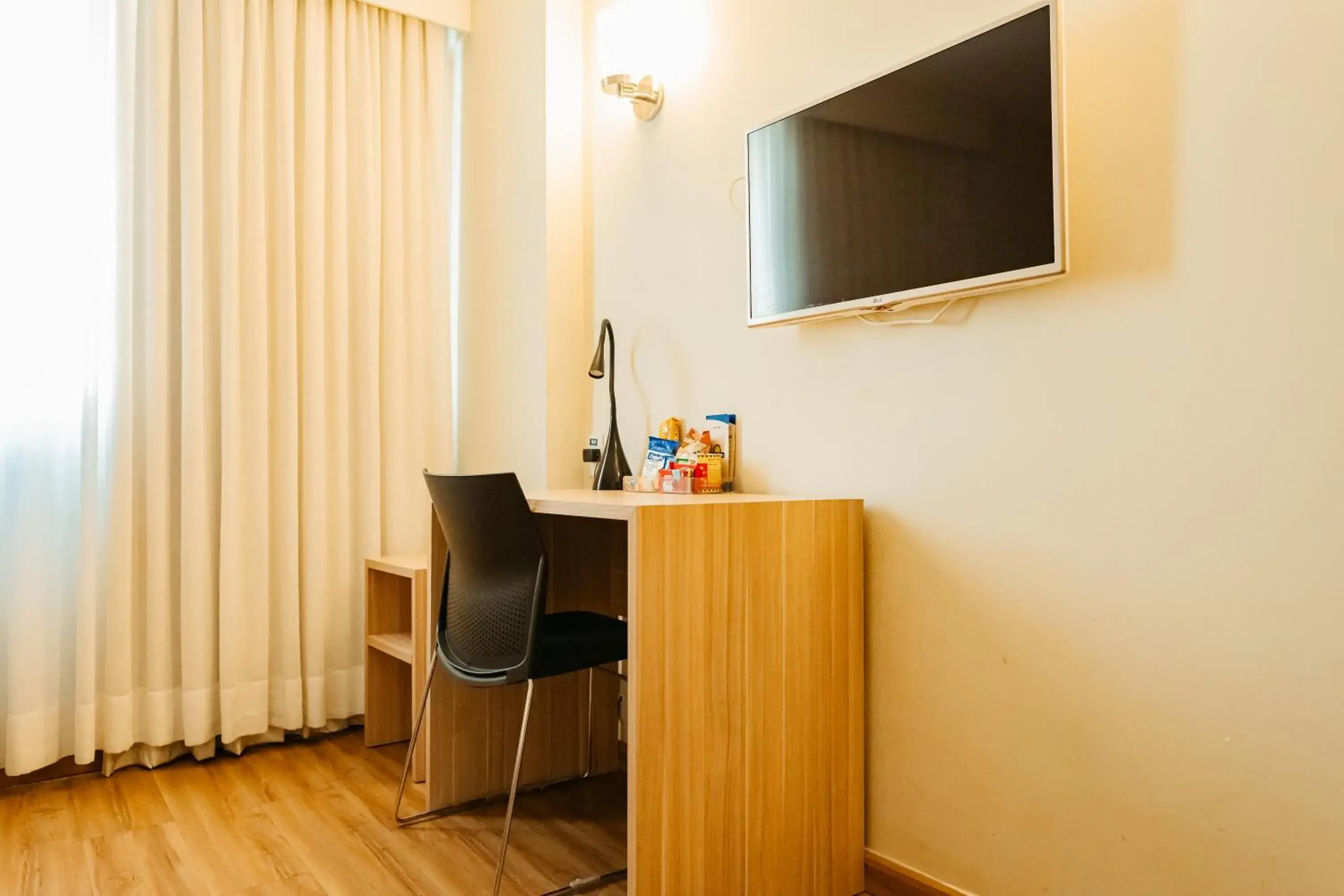 TV/Entertainment Center in Days Inn by Wyndham Rio de Janeiro Lapa