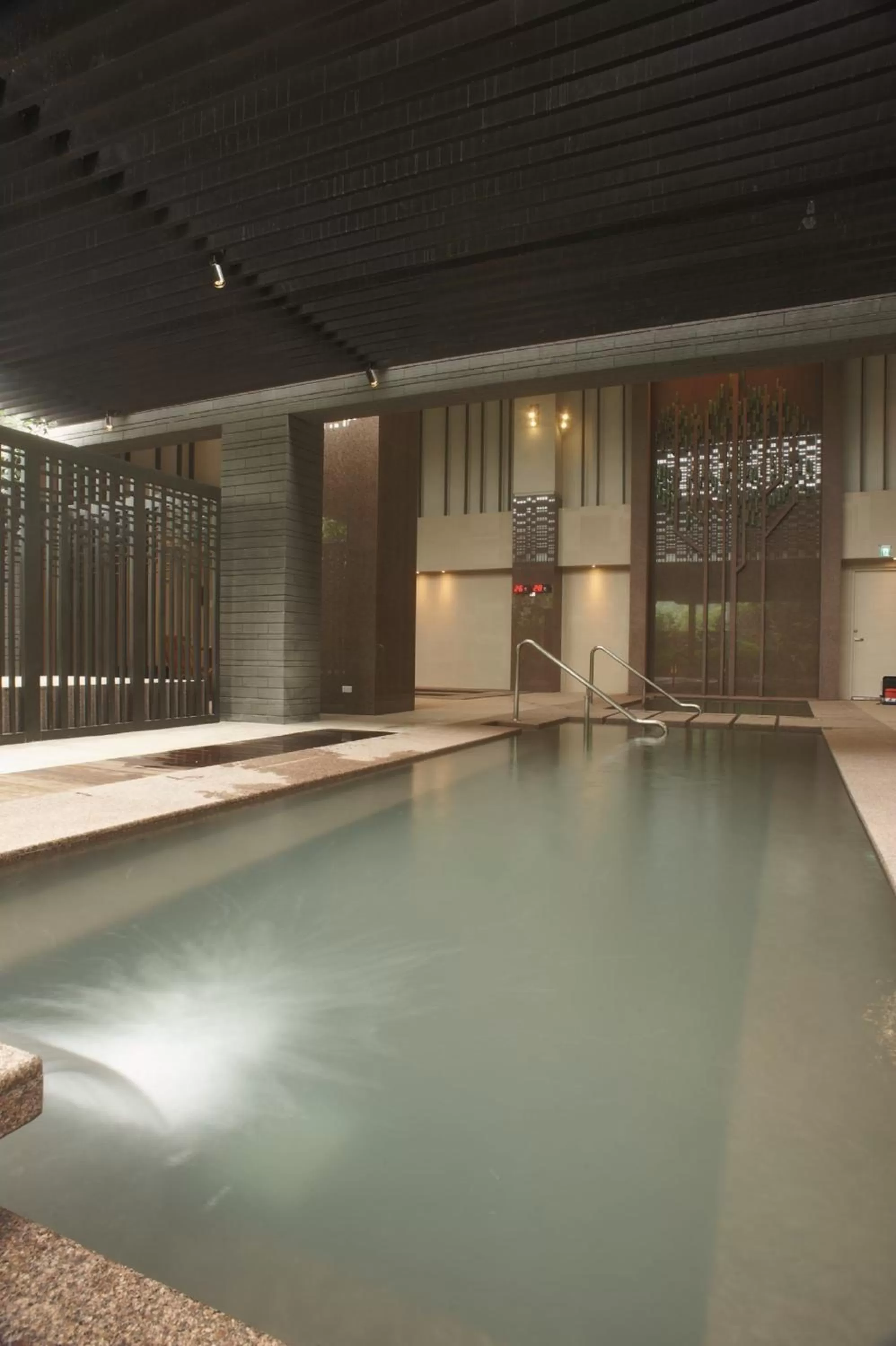 Hot Spring Bath in Grand View Resort Beitou