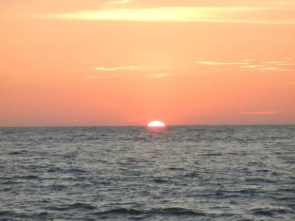 Beach, Sunrise/Sunset in Junto al Rio Bungalows & Suites