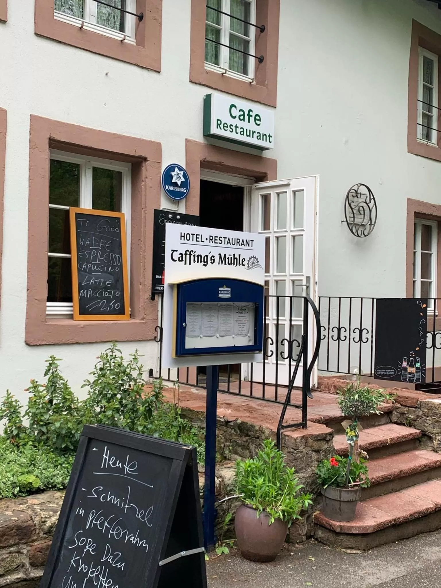 Property building in Hotel Restaurant El Greco bei der Taffingsmühle