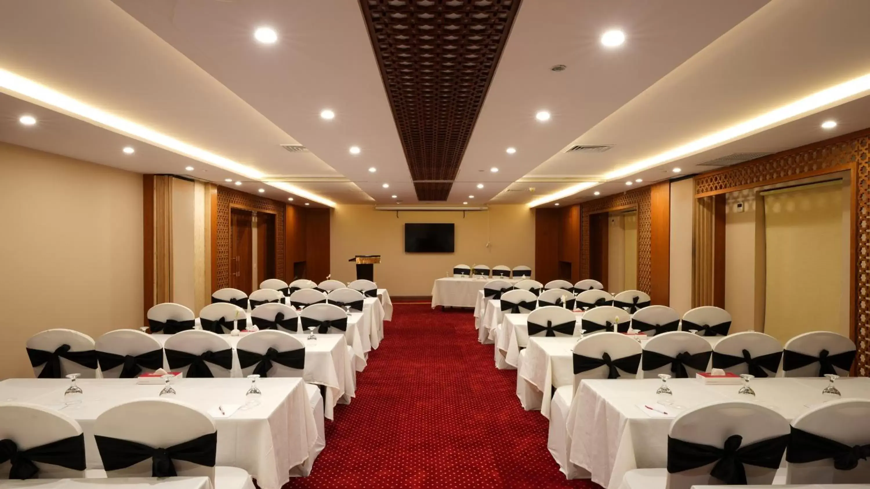 Banquet/Function facilities in Ramada by Wyndham Lahore Gulberg II