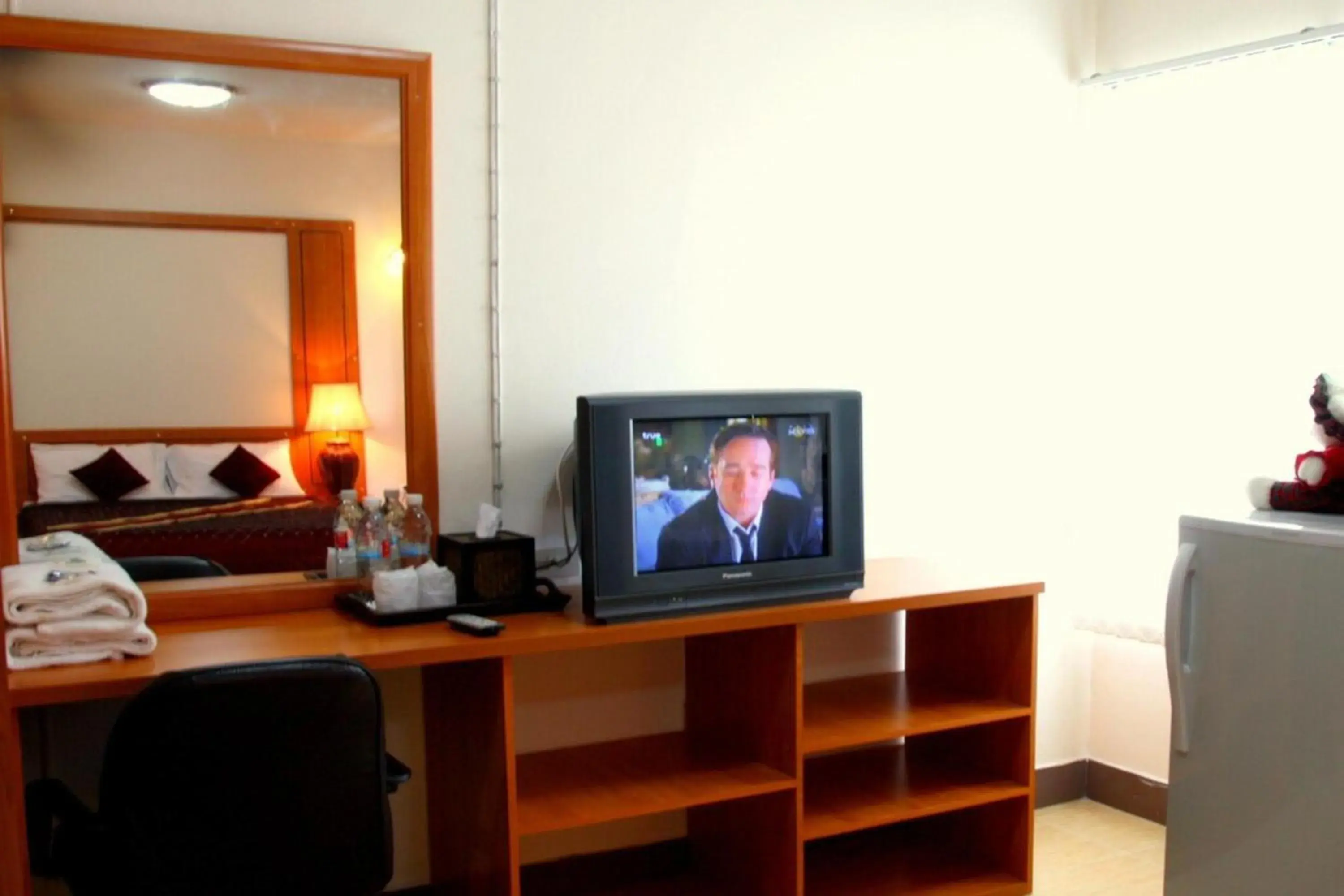 TV and multimedia, TV/Entertainment Center in Choktawee Residence And Mansion