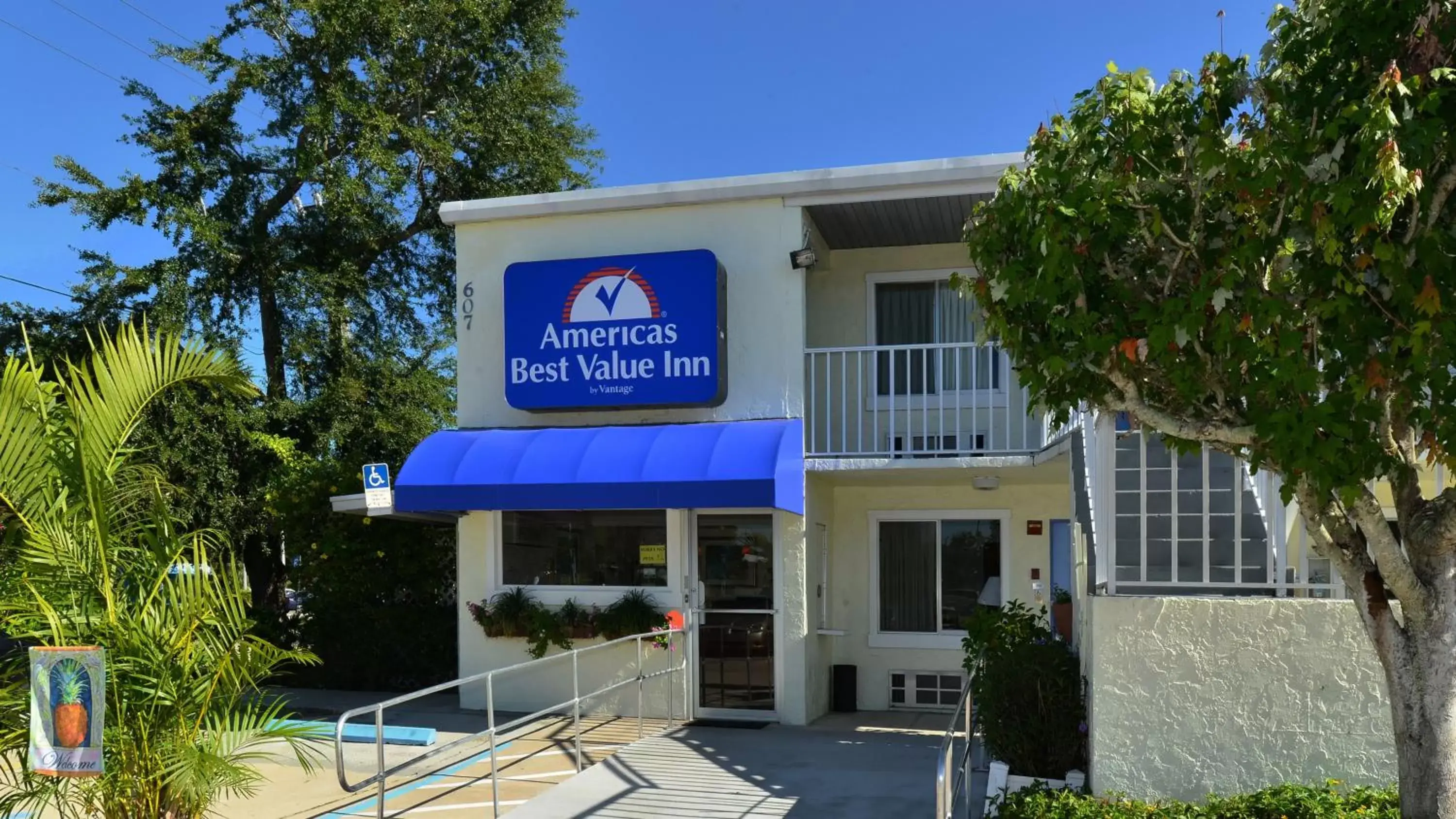 Property logo or sign, Property Building in Americas Best Value Inn Bradenton-Sarasota