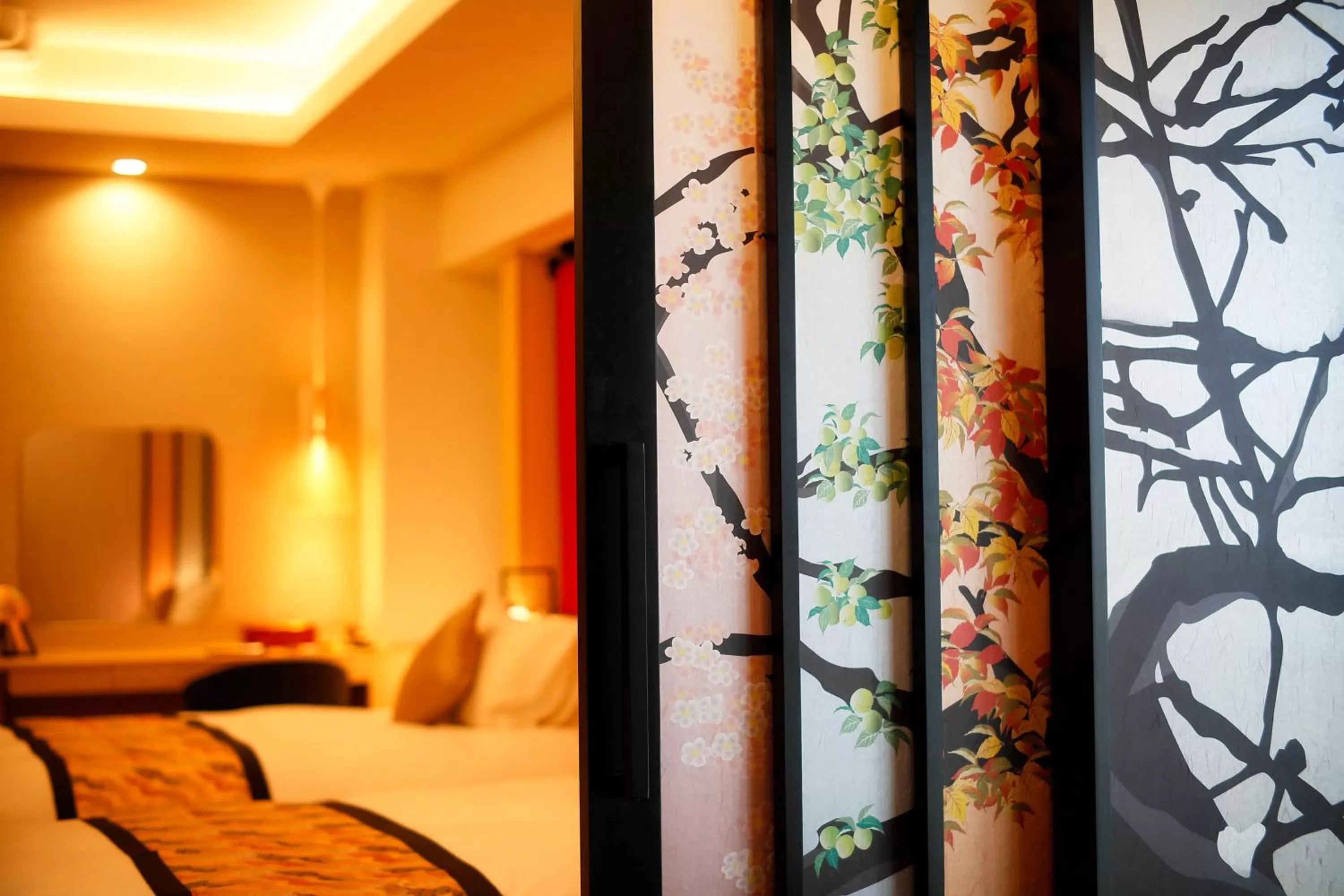 Photo of the whole room, Bed in Daiwa Roynet Hotel KANAZAWA-MIYABI