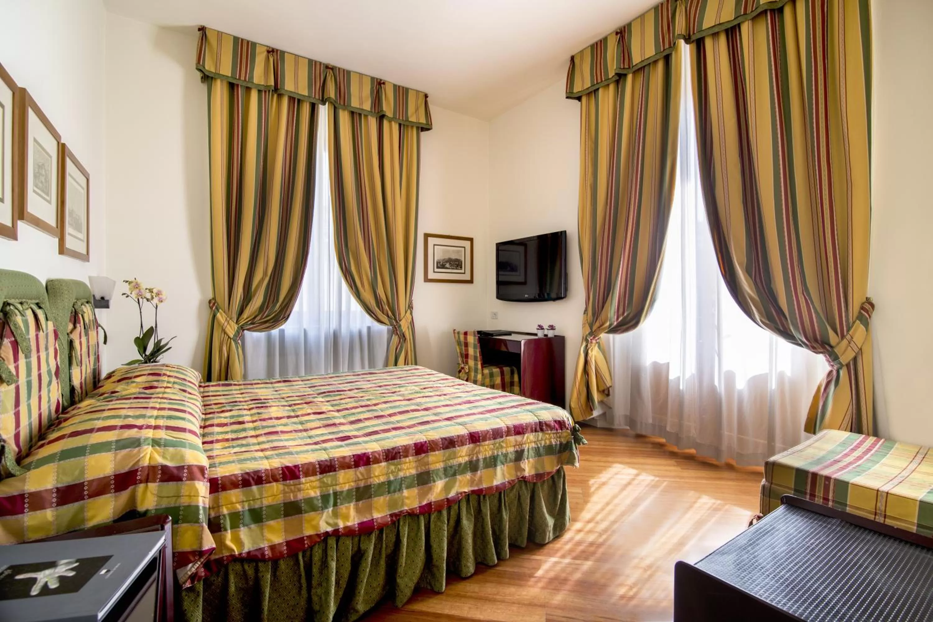 Bedroom, Bed in Hotel Italia
