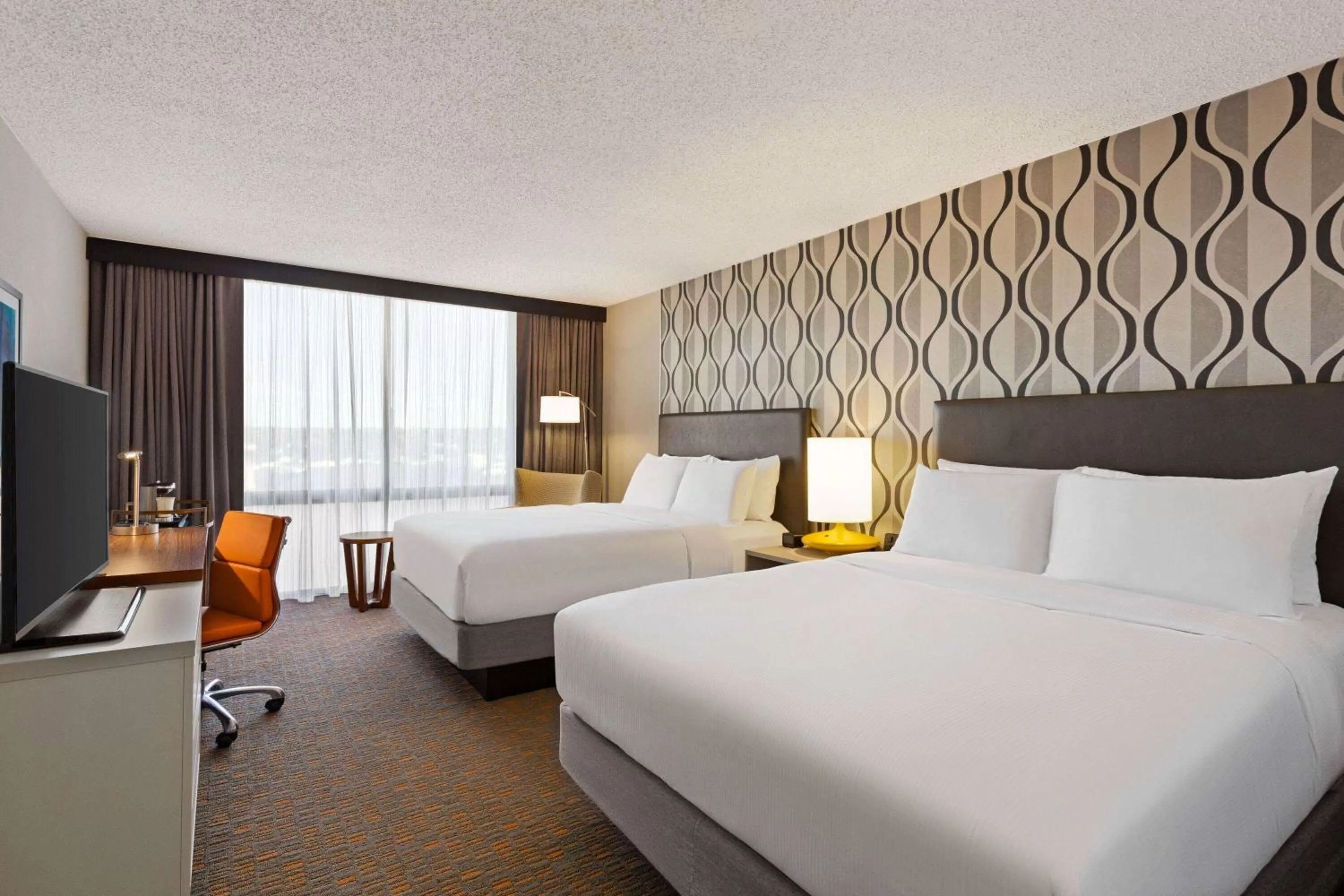 Photo of the whole room, Bed in Wyndham Fort Smith City Center