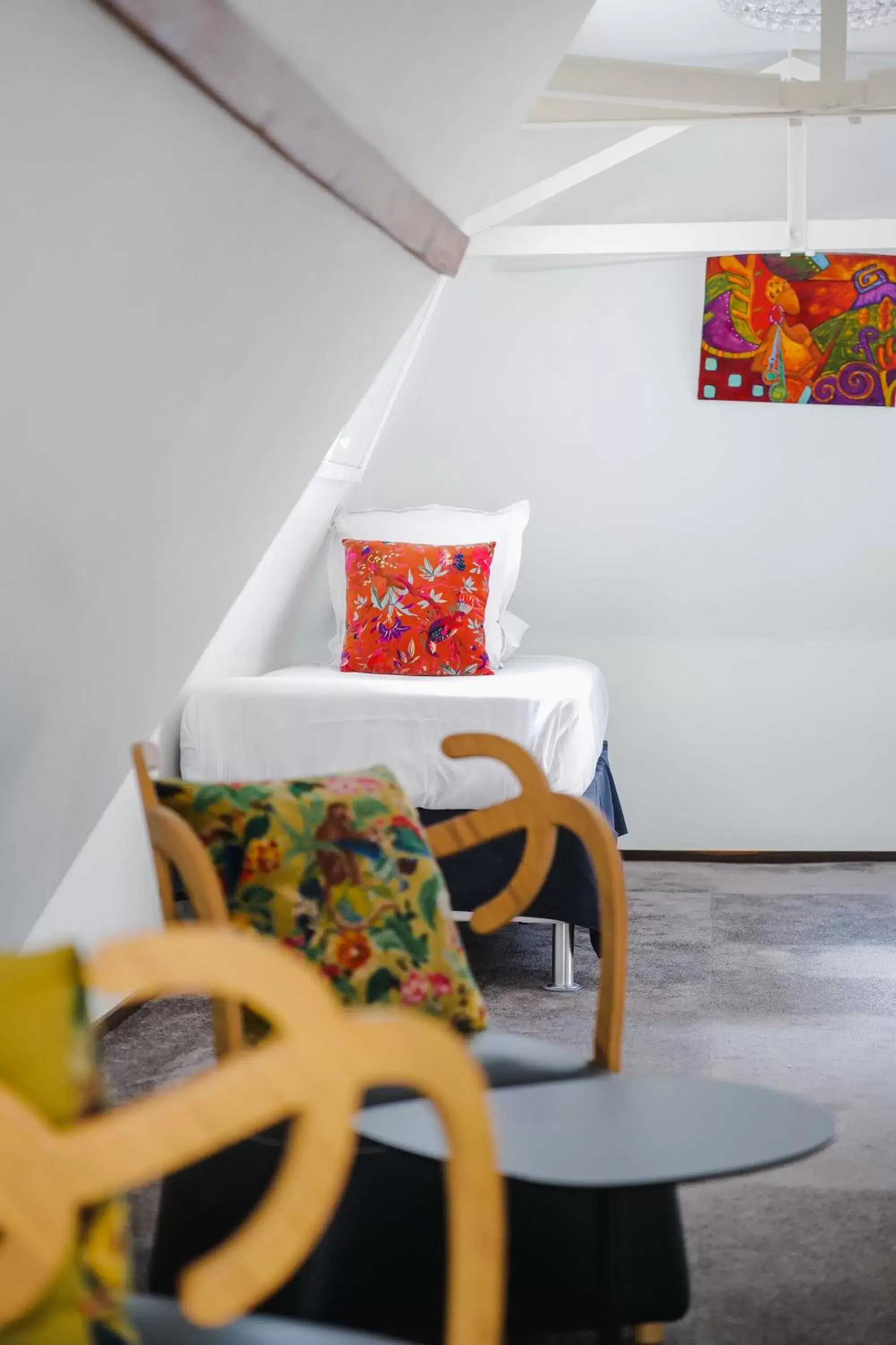 Bed, Seating Area in Le Manoir Hôtel