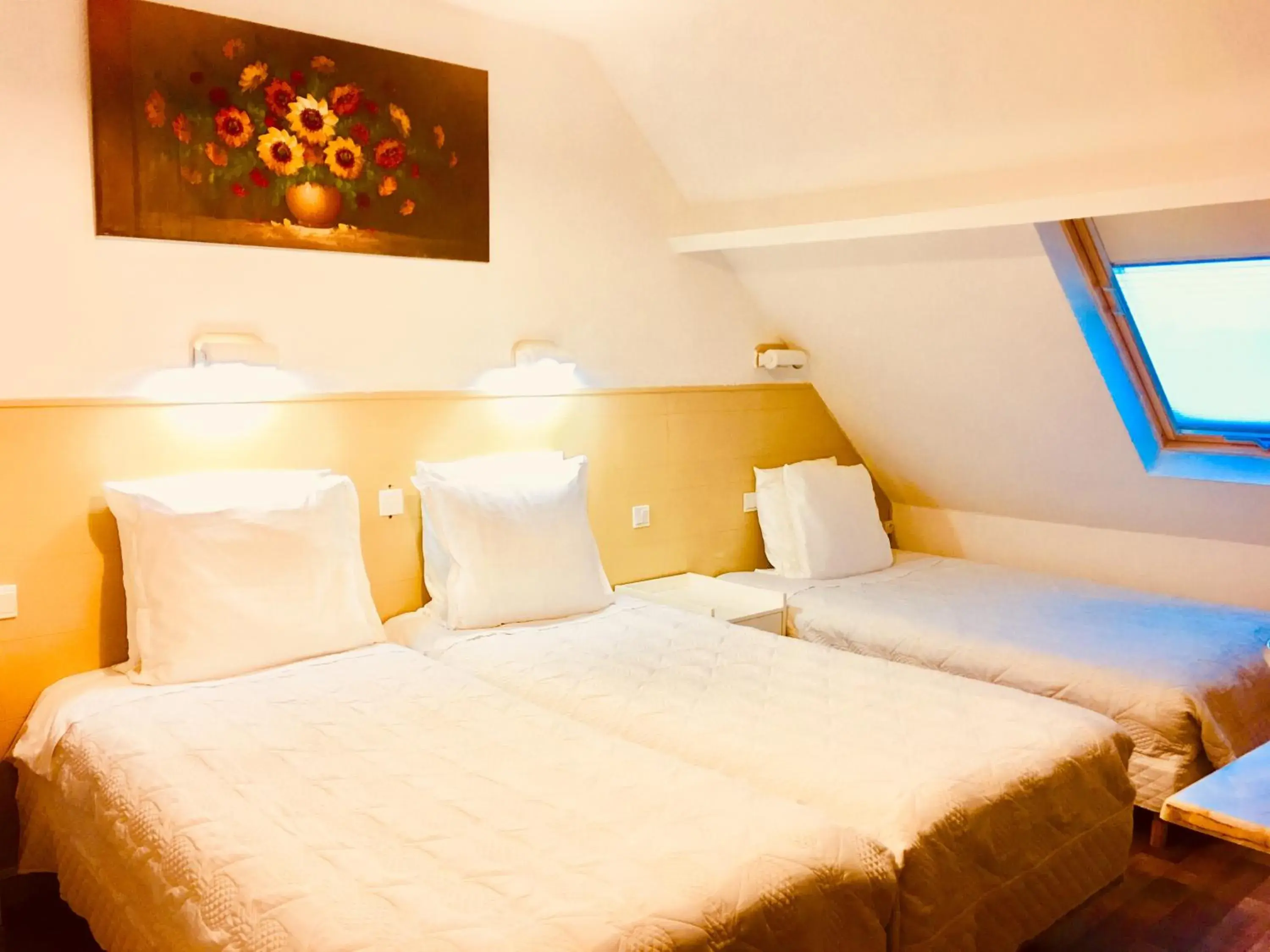 Bed in Hotel Paris Star Bed in Hotel Paris Star