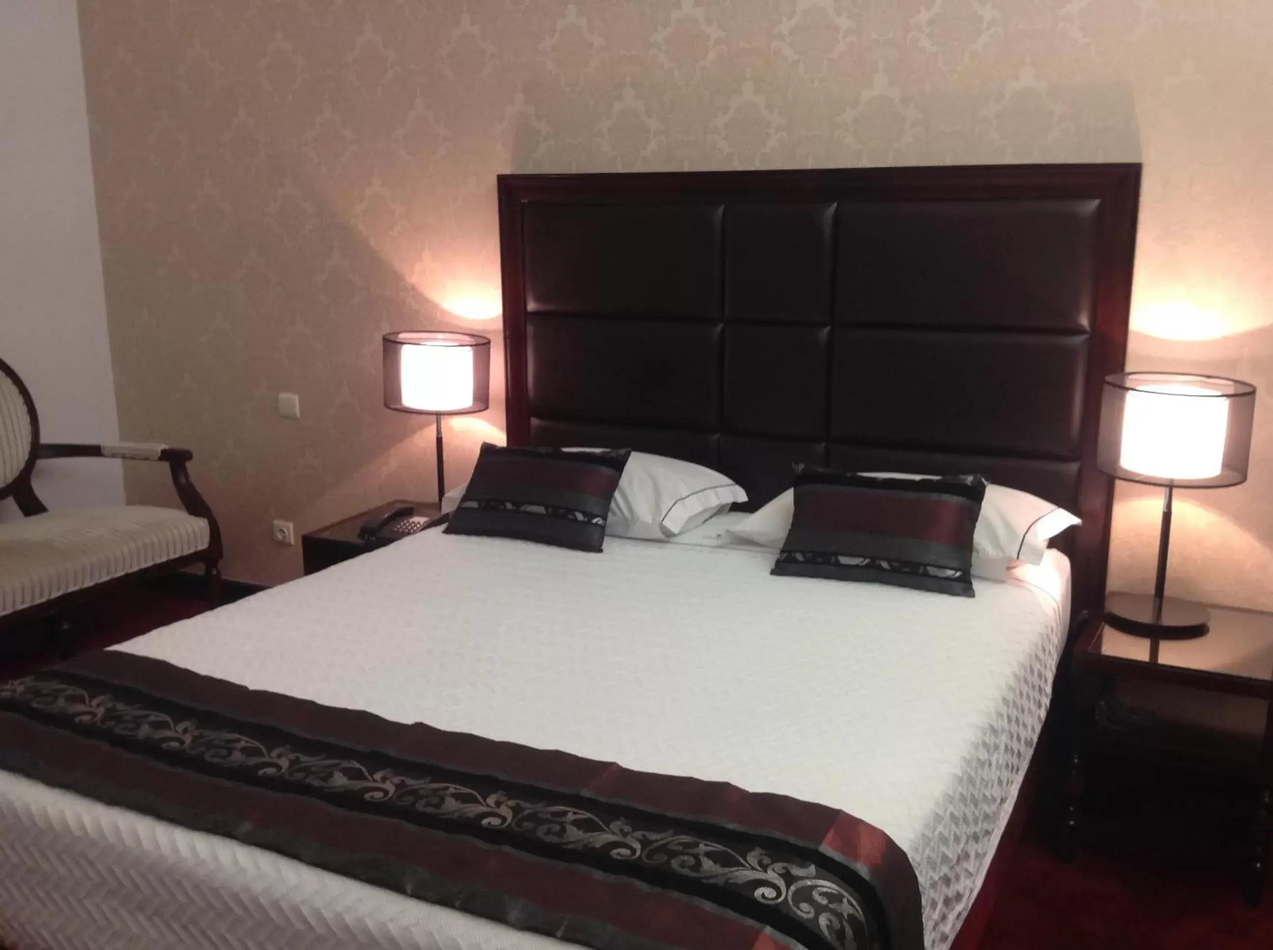 Bedroom, Bed in Hotel Vip Grand Maputo Bedroom, Bed in Hotel Vip Grand Maputo