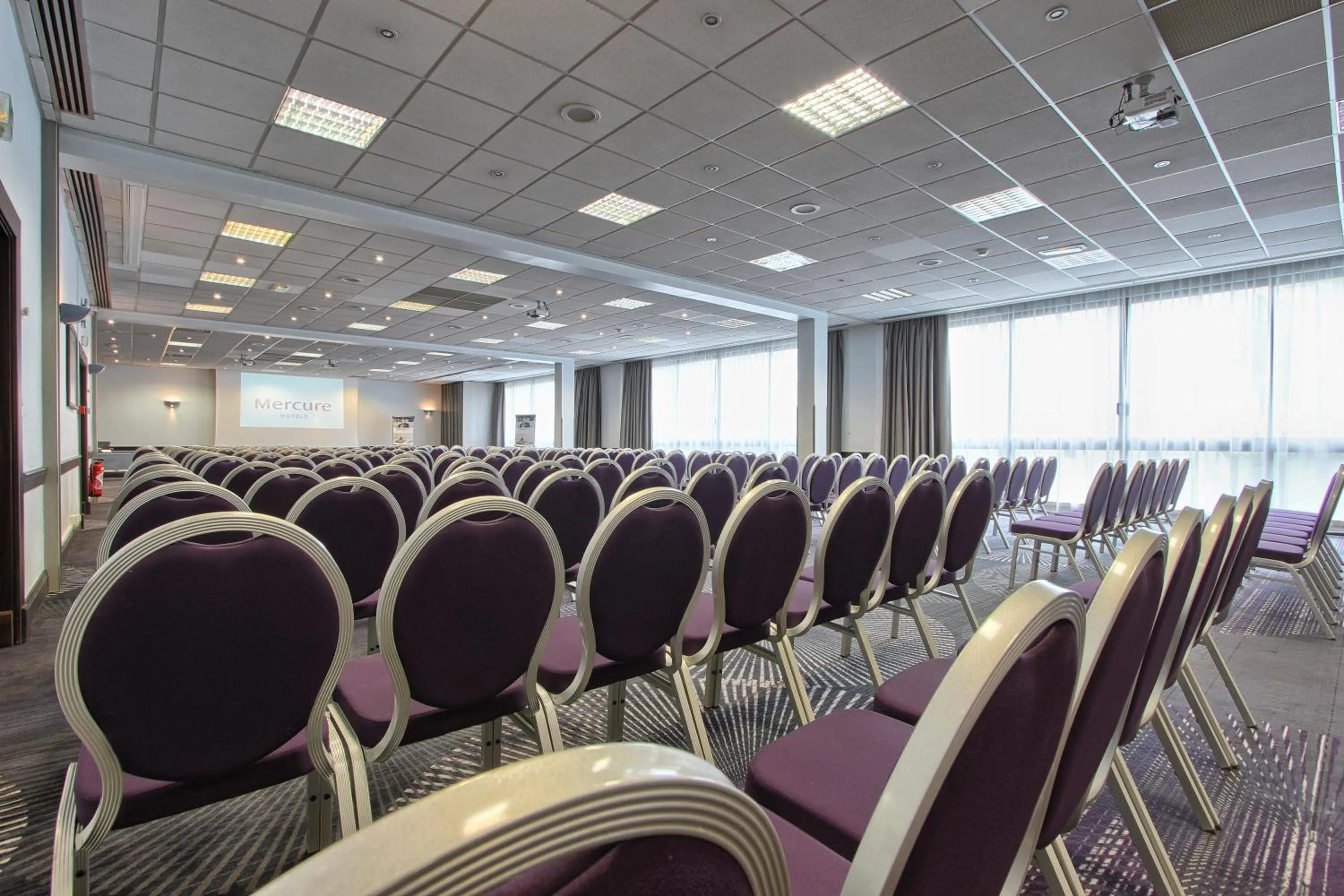 Banquet/Function facilities in Mercure Paris Velizy