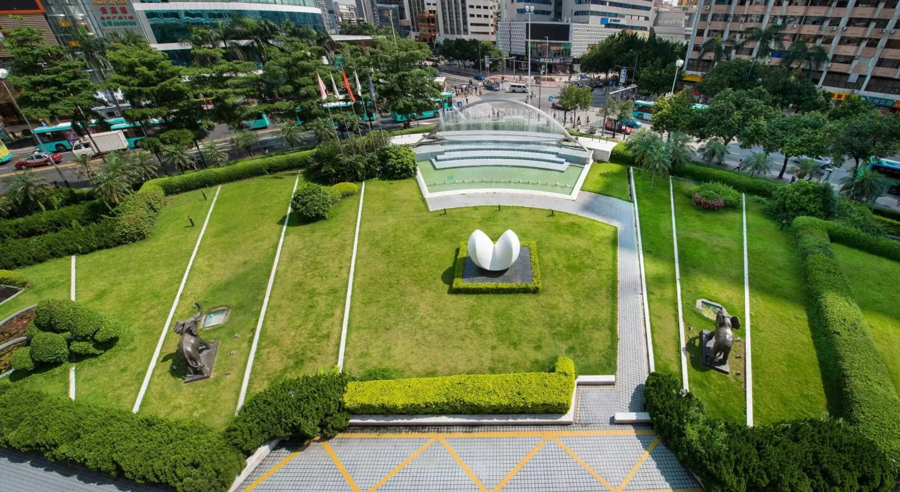 Facade/entrance, Bird's-eye View in Shenzhen Sunshine Hotel, Luohu