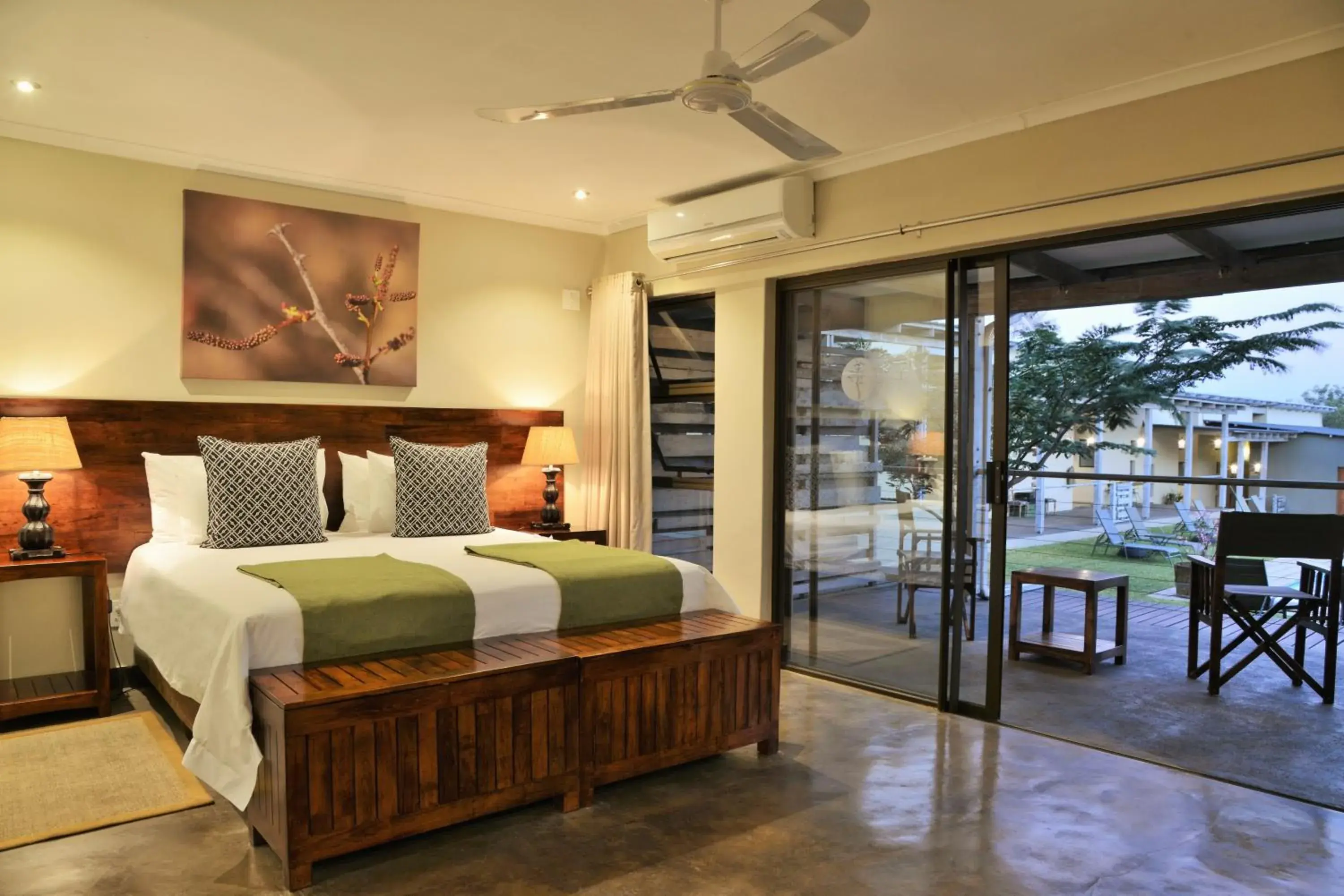 Balcony/Terrace, Bed in Bushveld Terrace - Hotel on Kruger