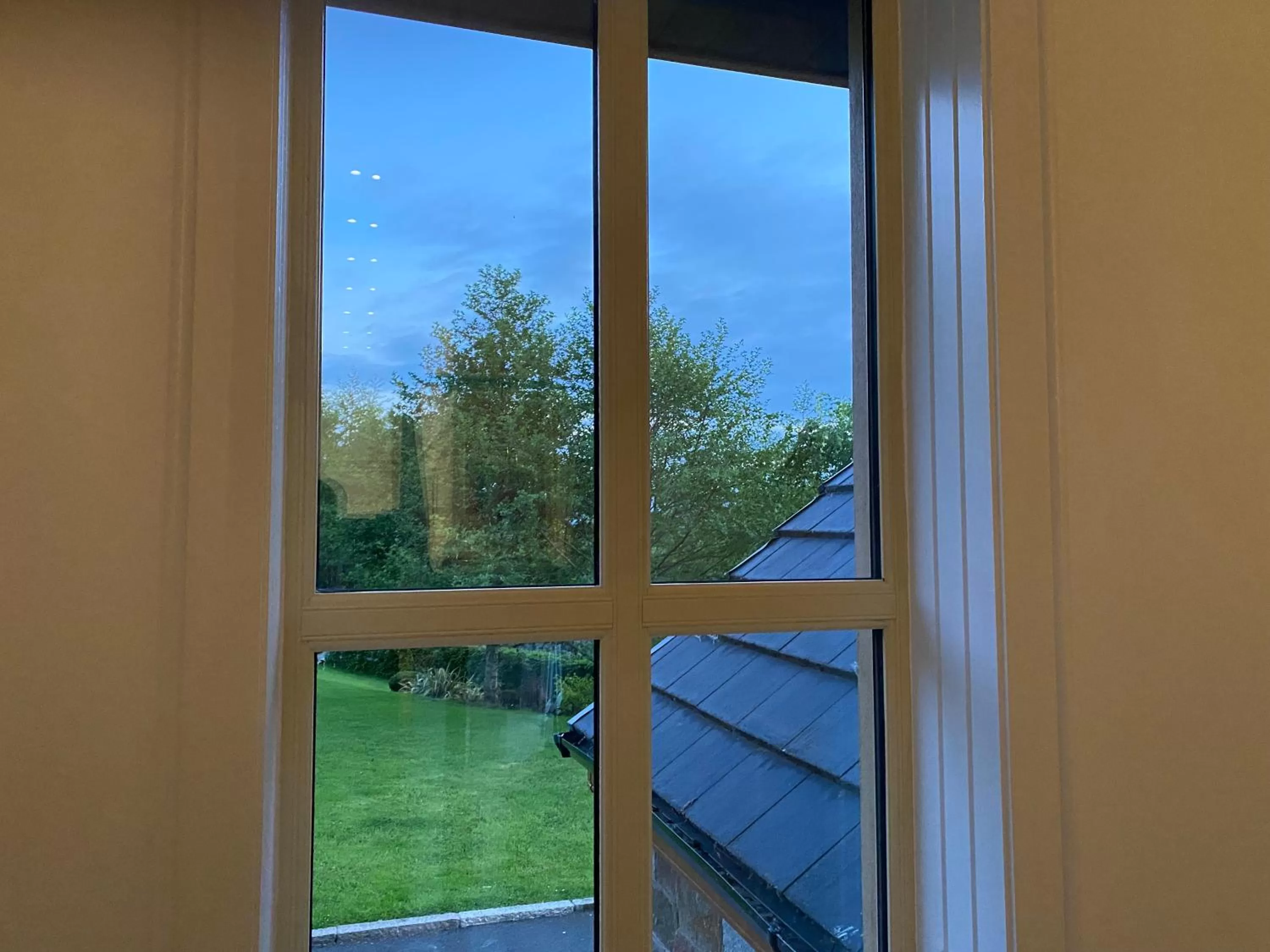 Natural landscape in Rostrevor Valley Holiday Park Rooms with Hot tub and car service