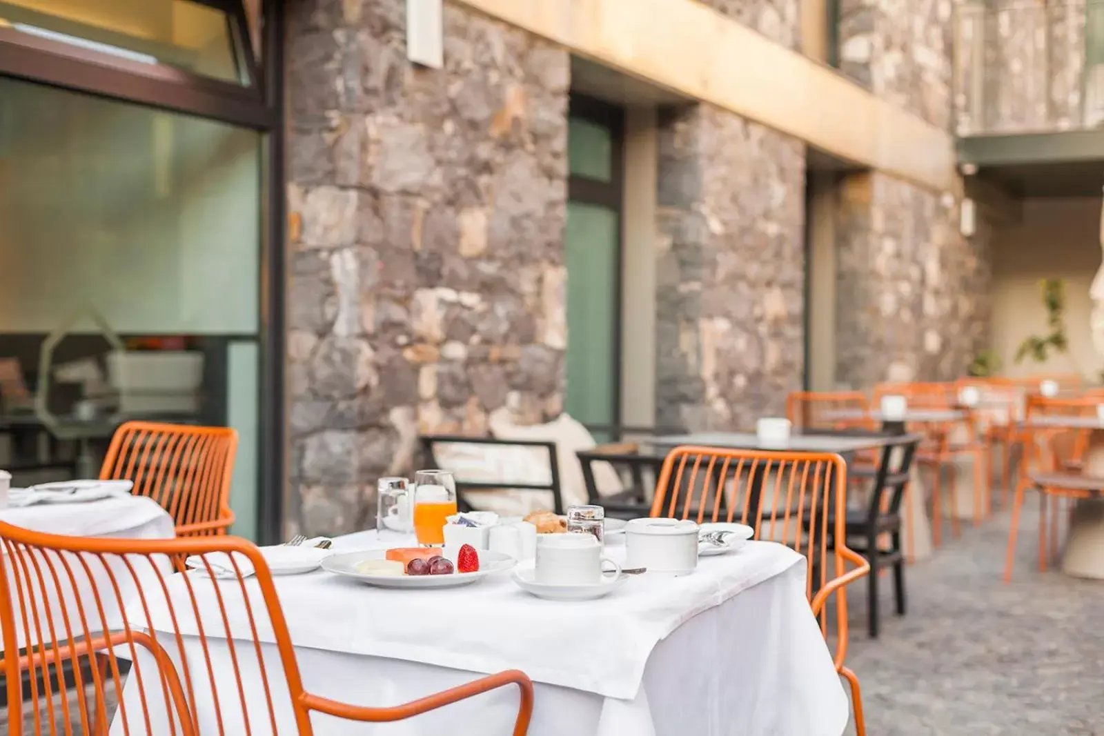 Breakfast, Restaurant/Places to Eat in Castanheiro Boutique Hotel