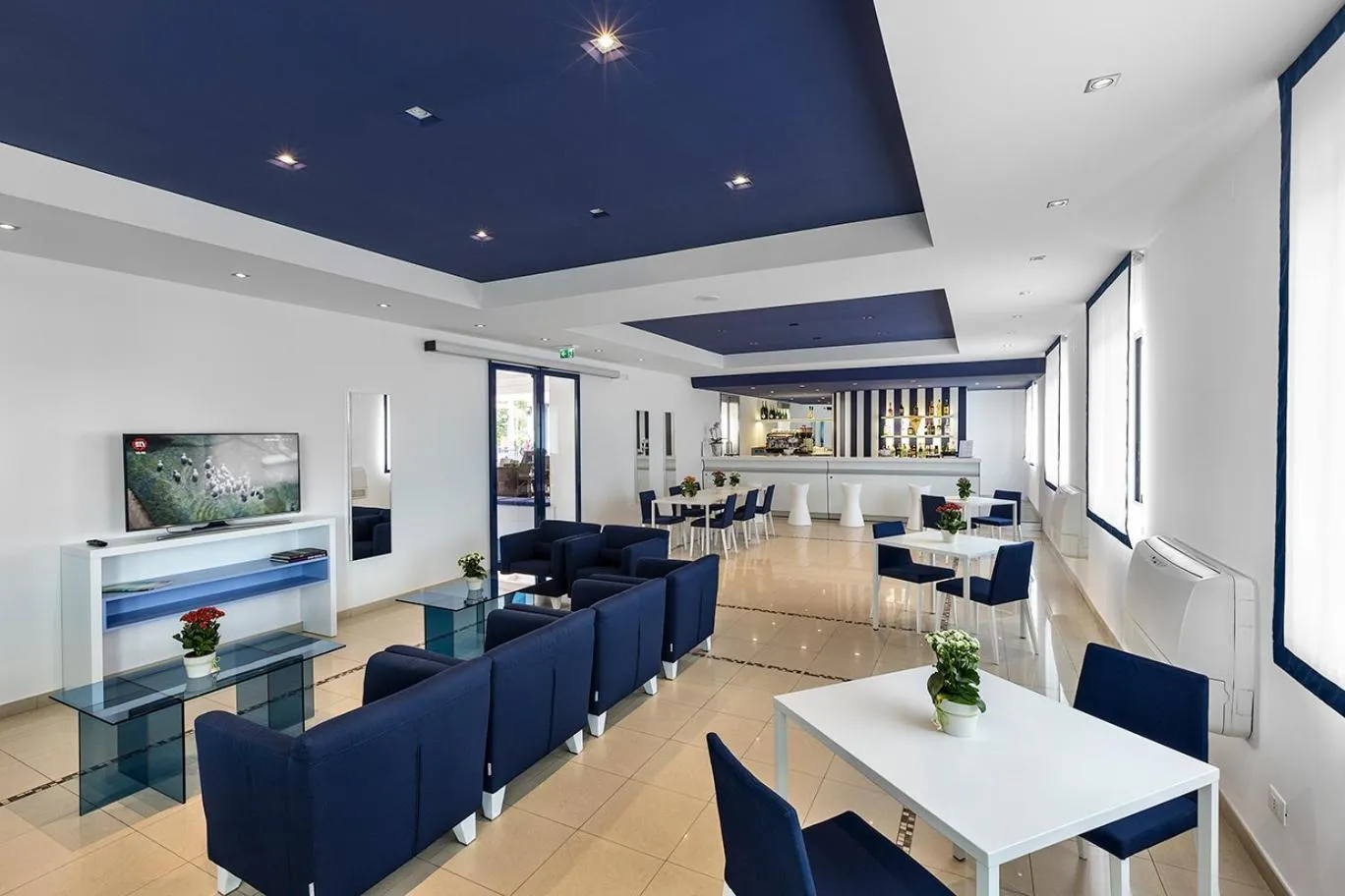 Lounge or bar in Ticho's Greenblu Hotel