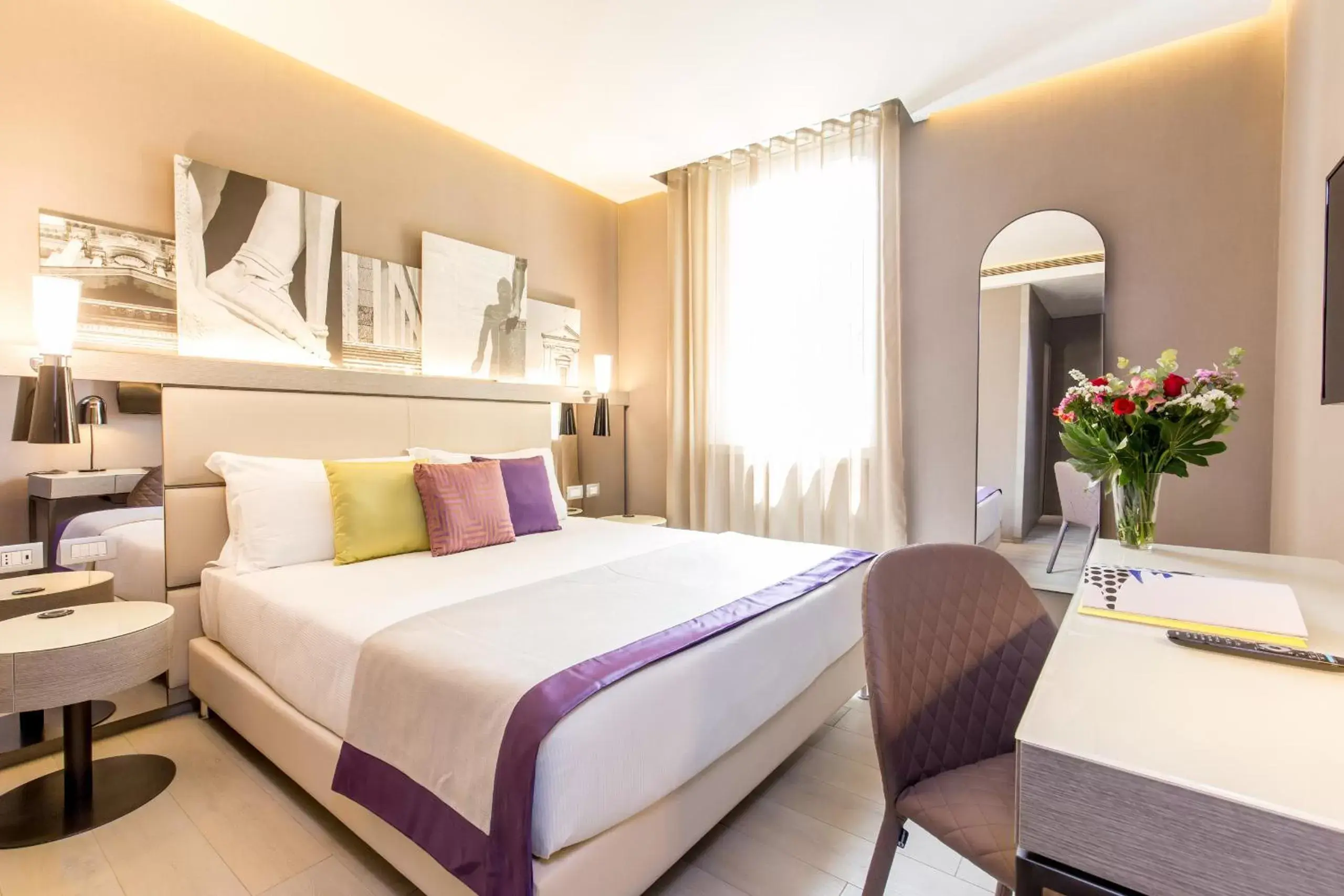 Bedroom in Orazio Palace Hotel