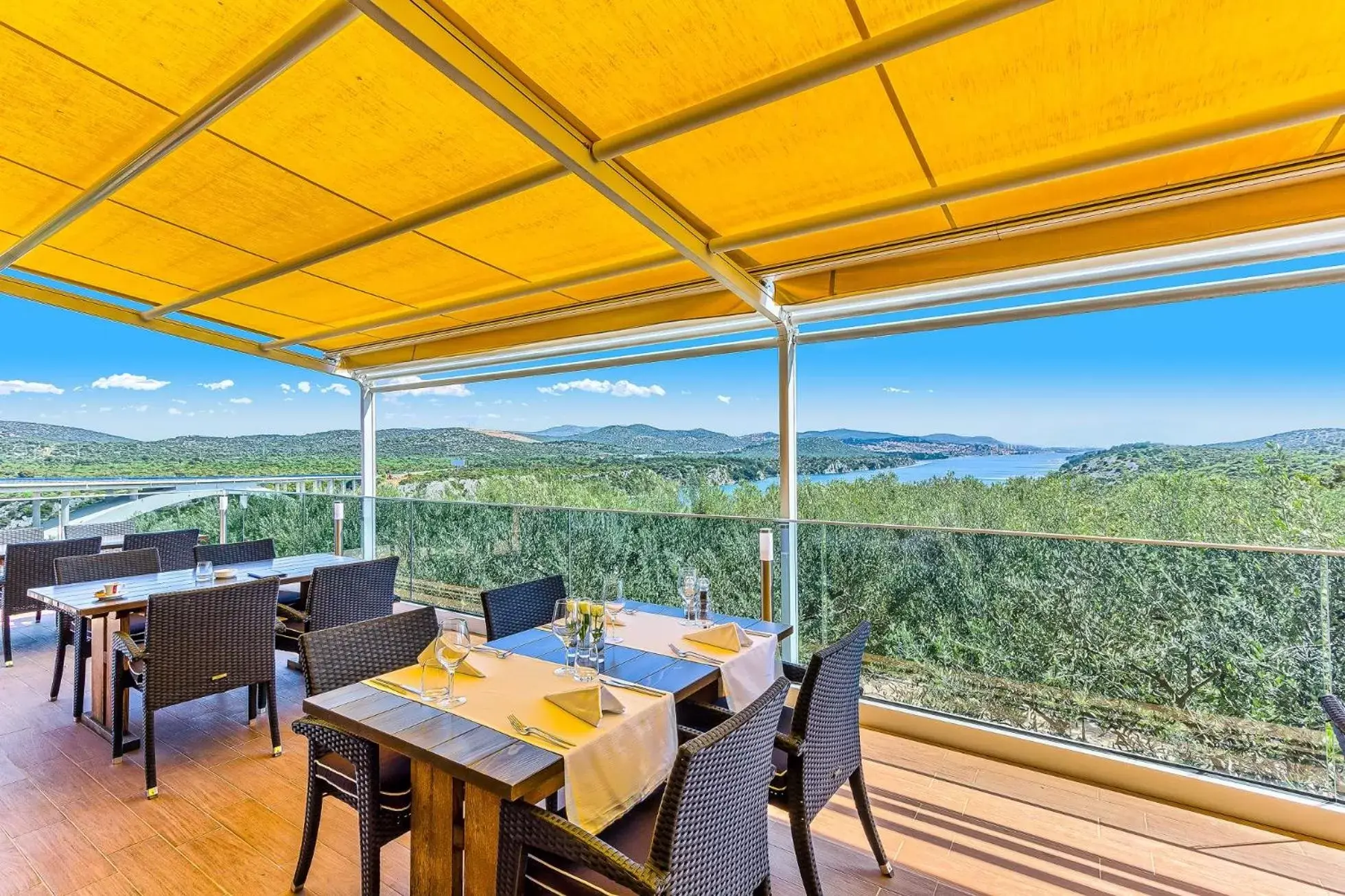 Restaurant/places to eat in Hotel Panorama Restaurant/places to eat in Hotel Panorama