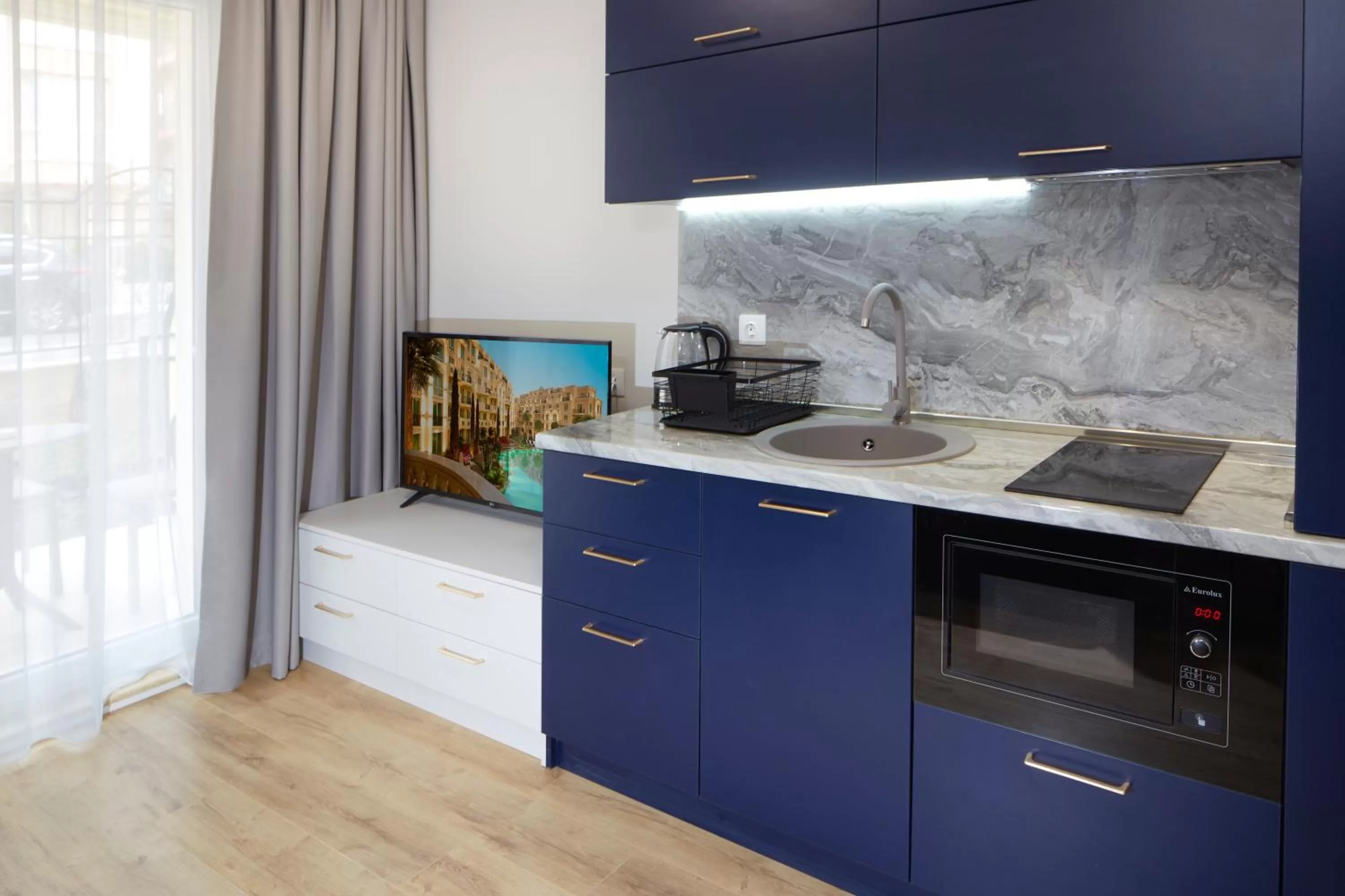 Coffee/tea facilities in Bellicity Apart Complex