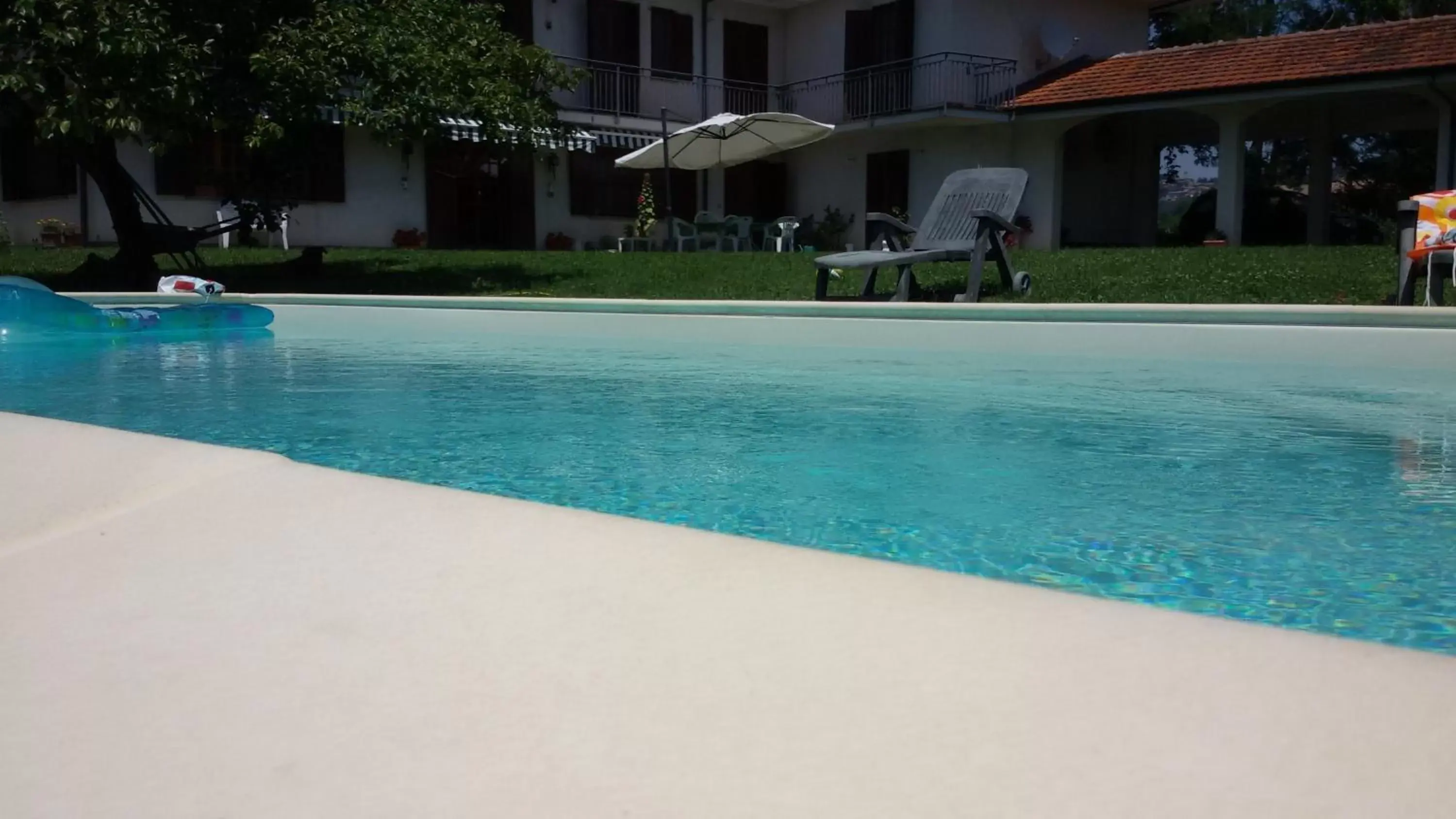 Swimming Pool in Cascina Torello