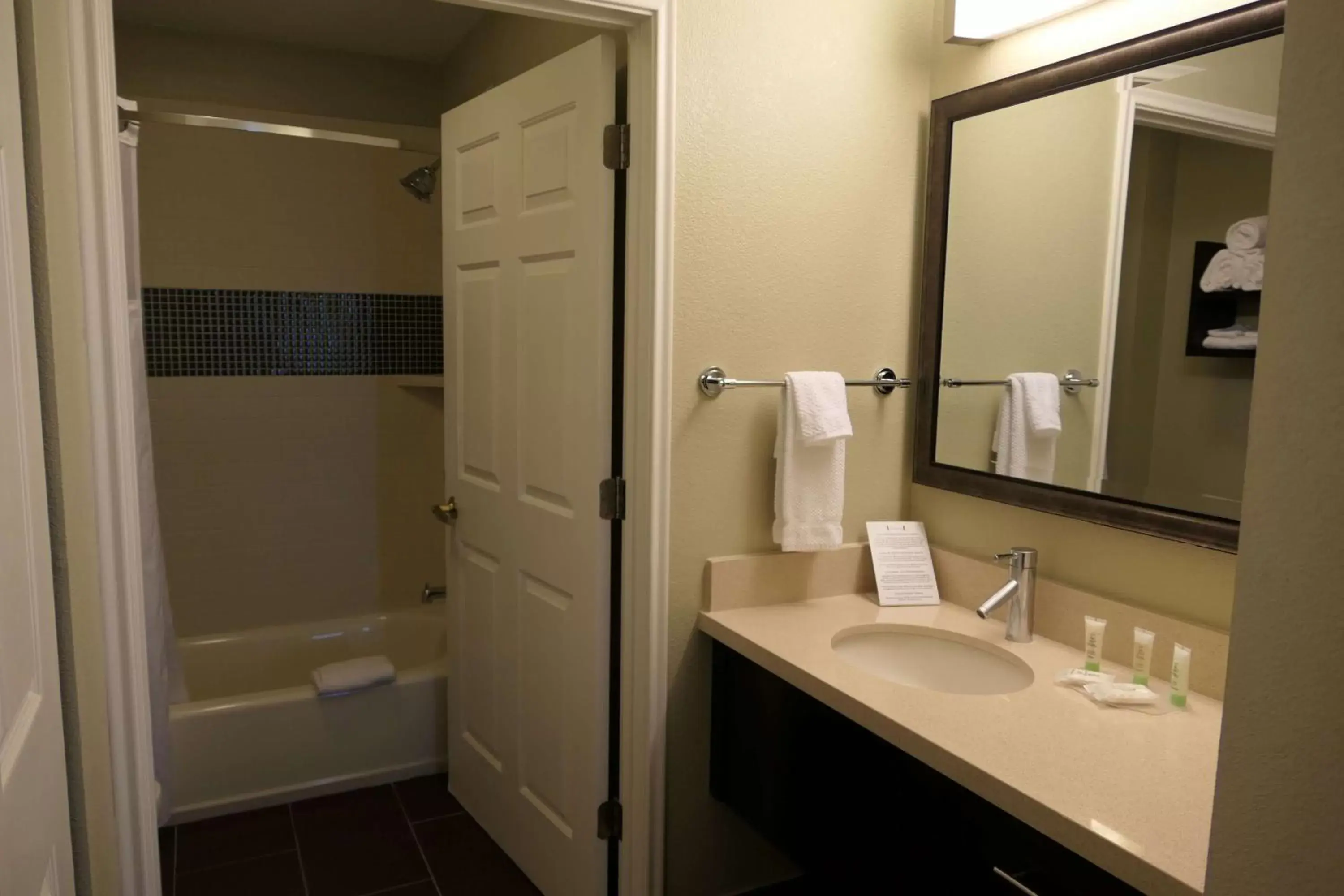 Bathroom in Sonesta ES Suites Portland Vancouver 41st Street