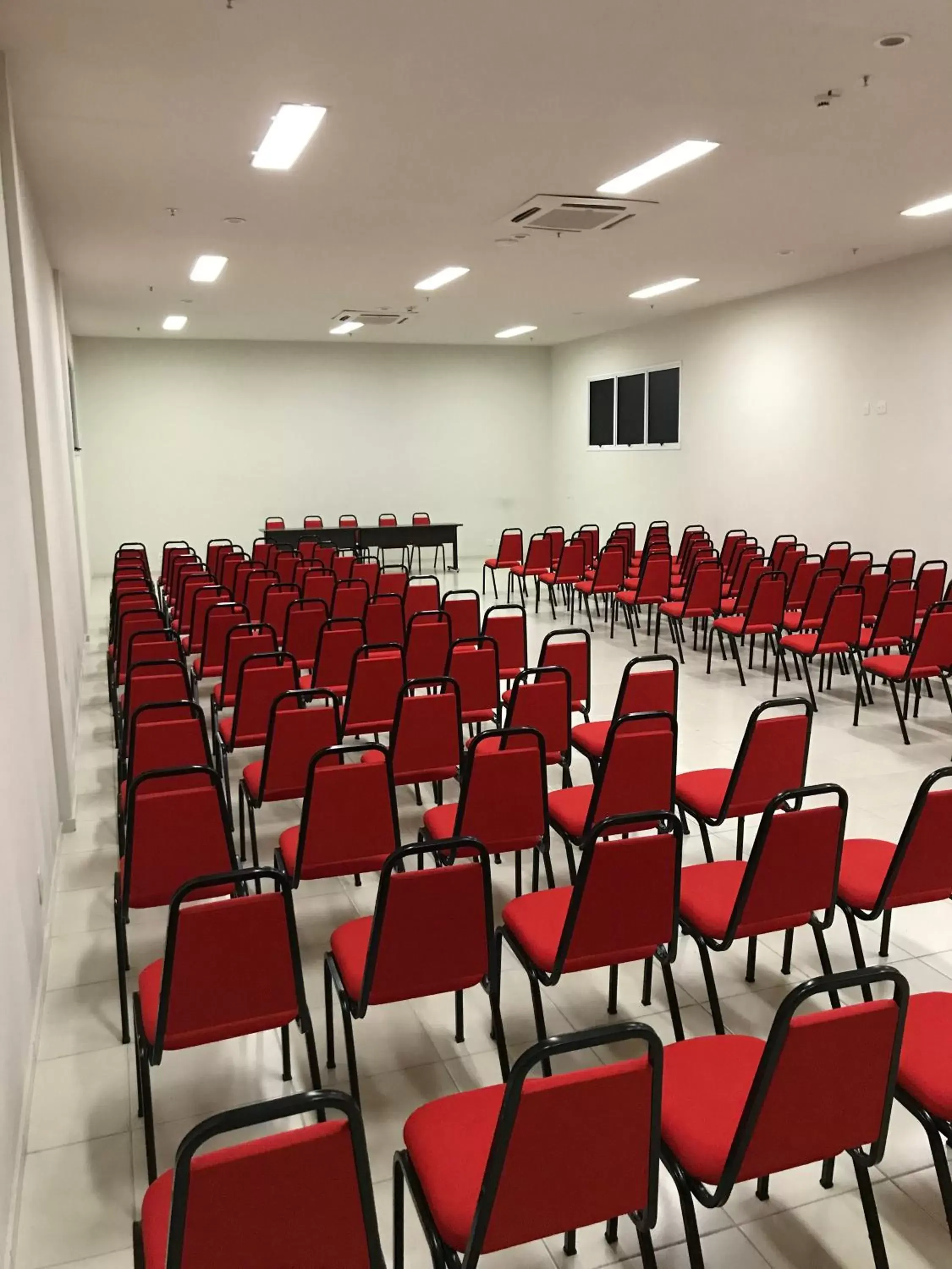 Meeting/conference room in Nobile Inn Dutra Rio De Janeiro