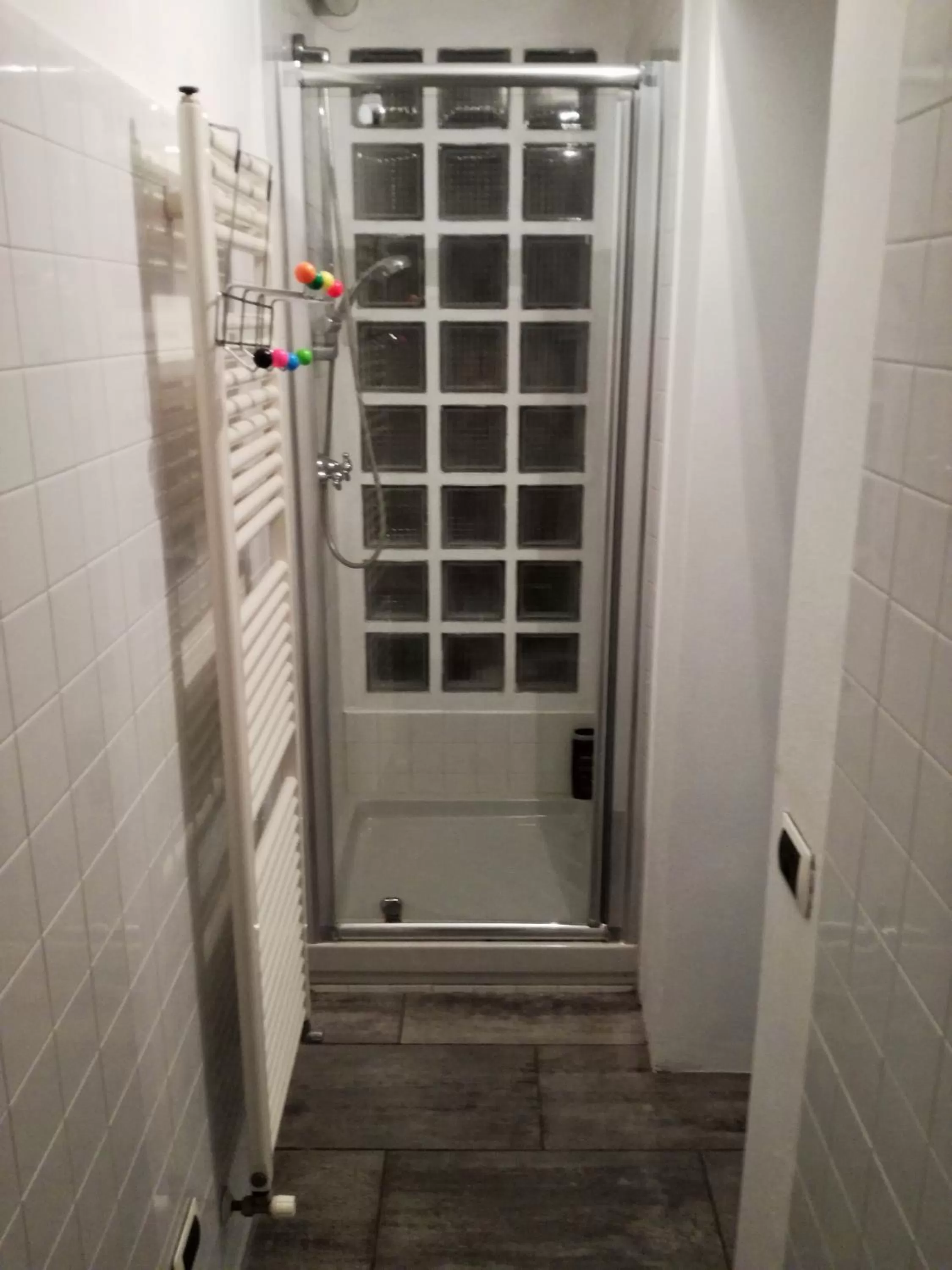 Shower, Bathroom in Zaffiro Blu Airport