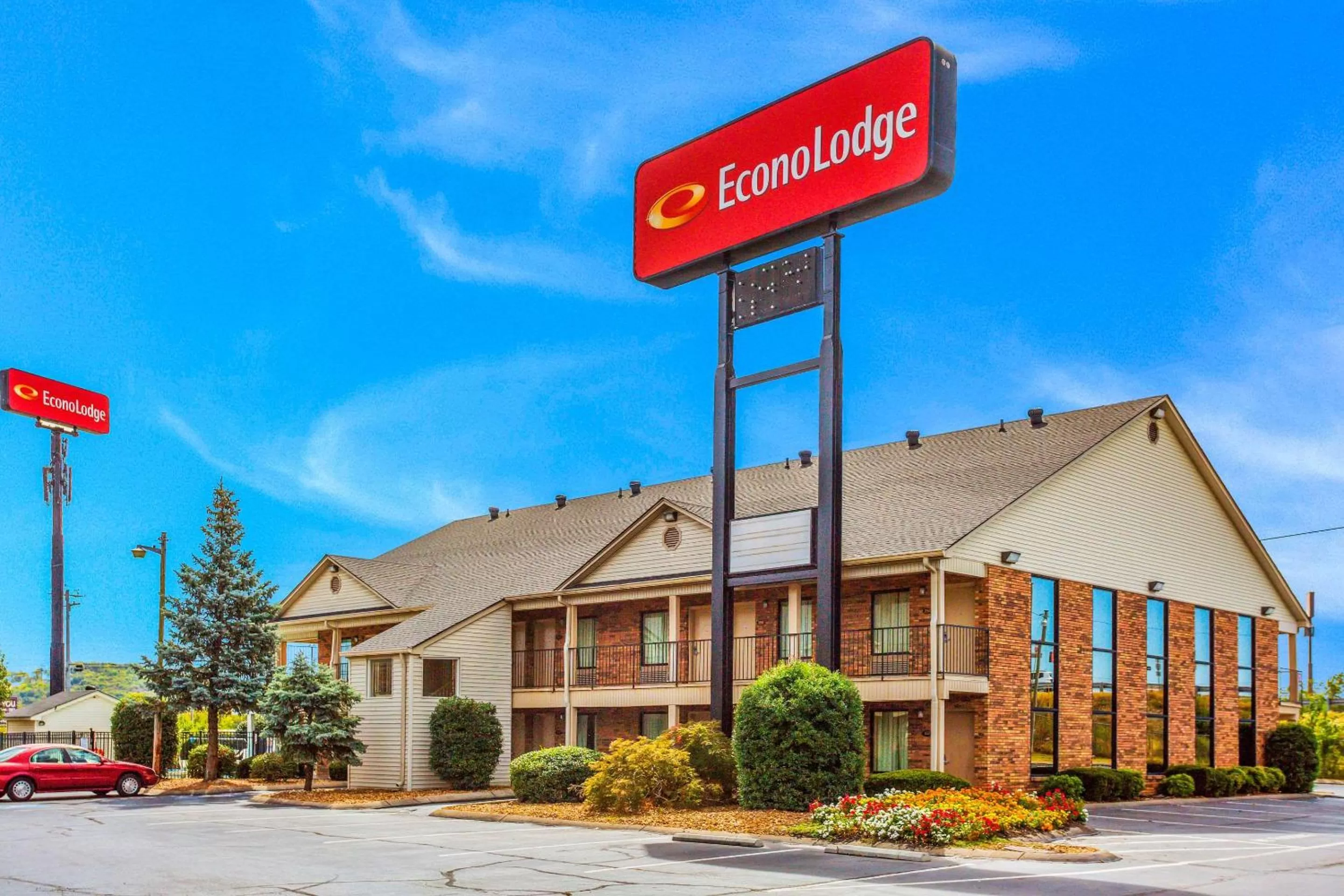 Property building in Econo Lodge Lebanon