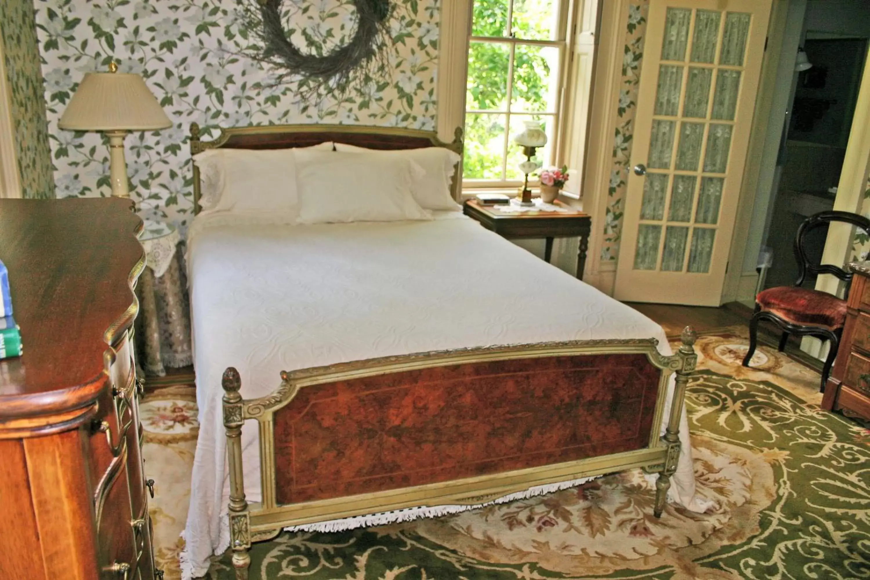 Decorative detail, Room Photo in Mayhurst Estate