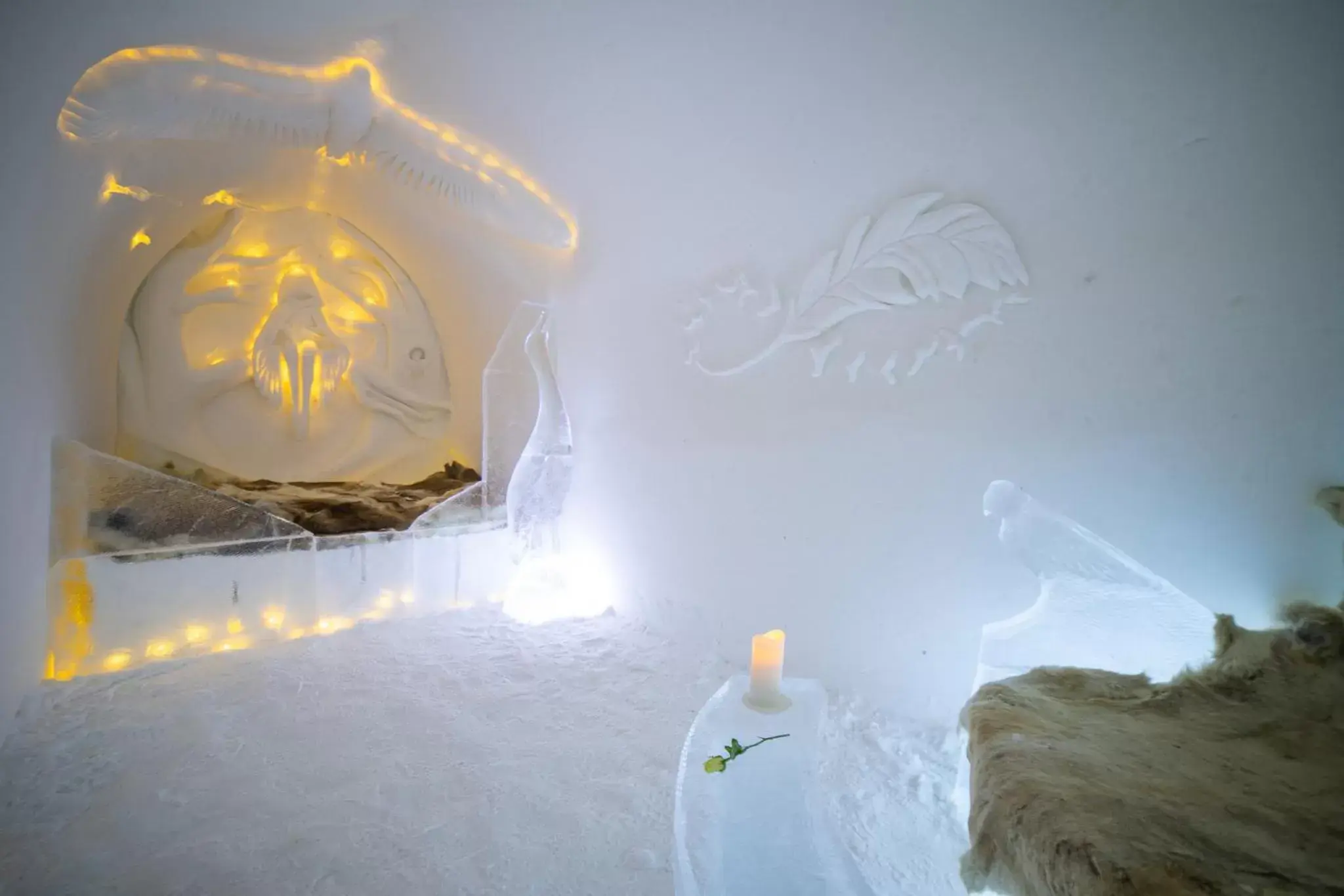 Exclusive Suite in Sorrisniva Igloo Hotel Exclusive Suite in Sorrisniva Igloo Hotel