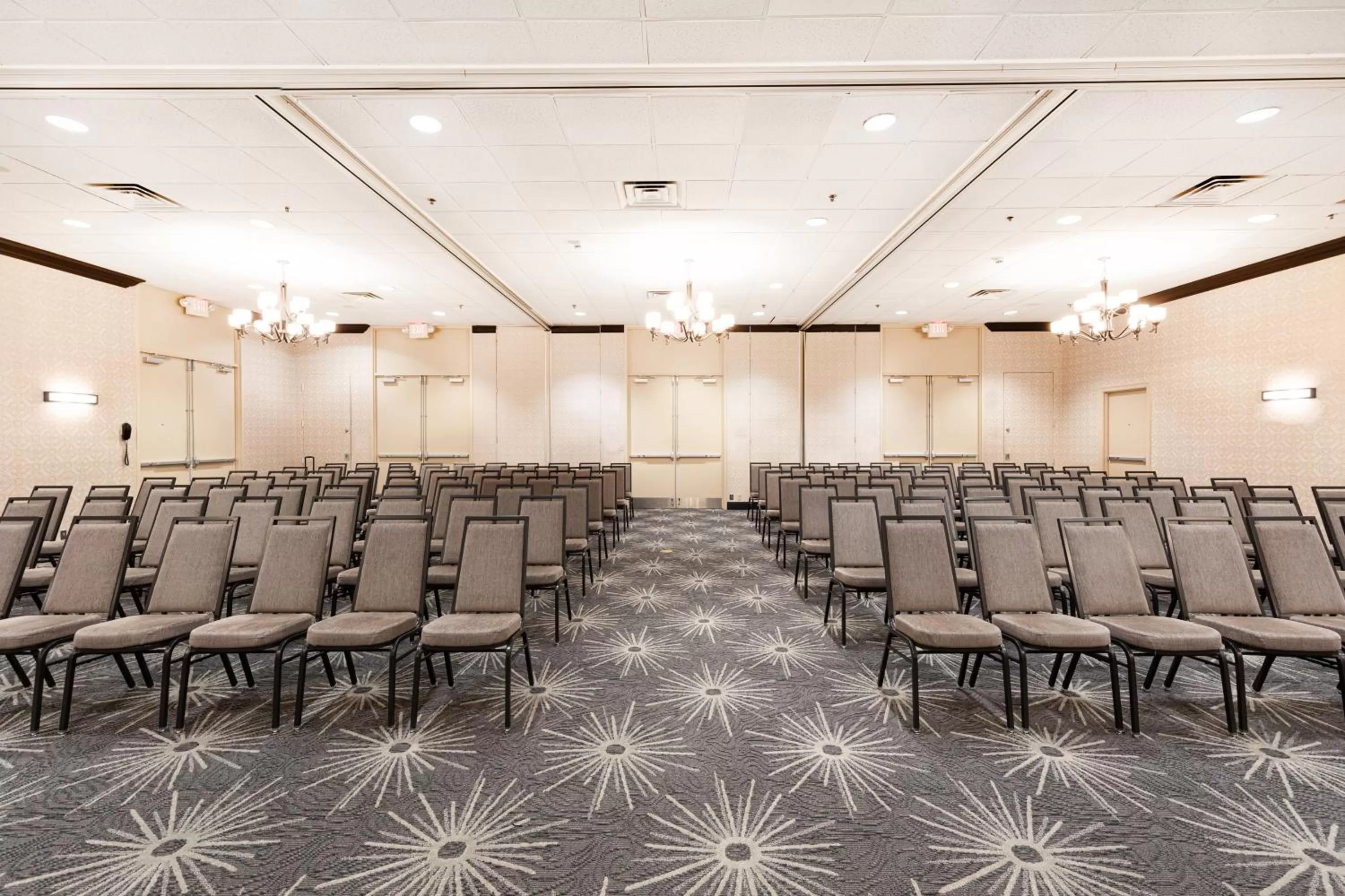 Meeting/conference room in Holiday Inn St. Louis Airport West Earth City by IHG