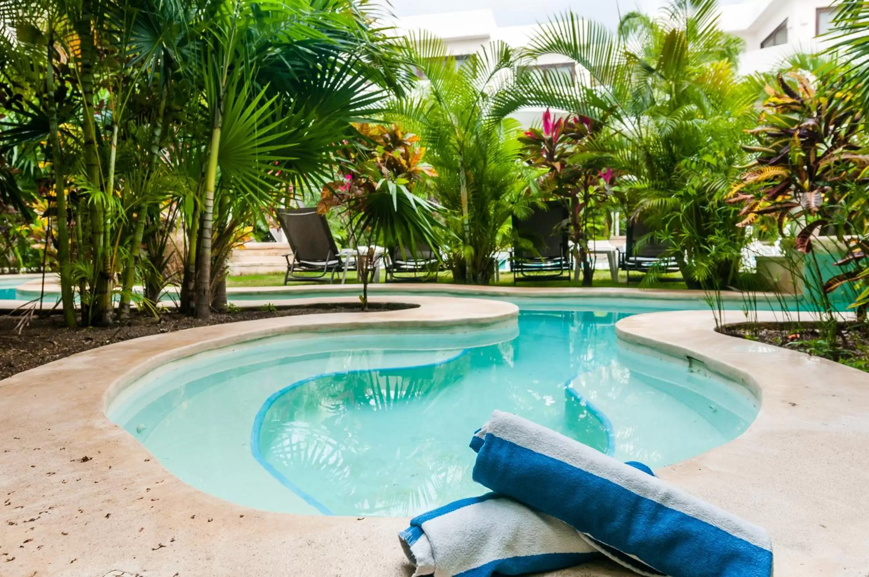 Swim up Studio in Mak Nuk Village - Clothing Optional Swim up Studio in Mak Nuk Village - Clothing Optional