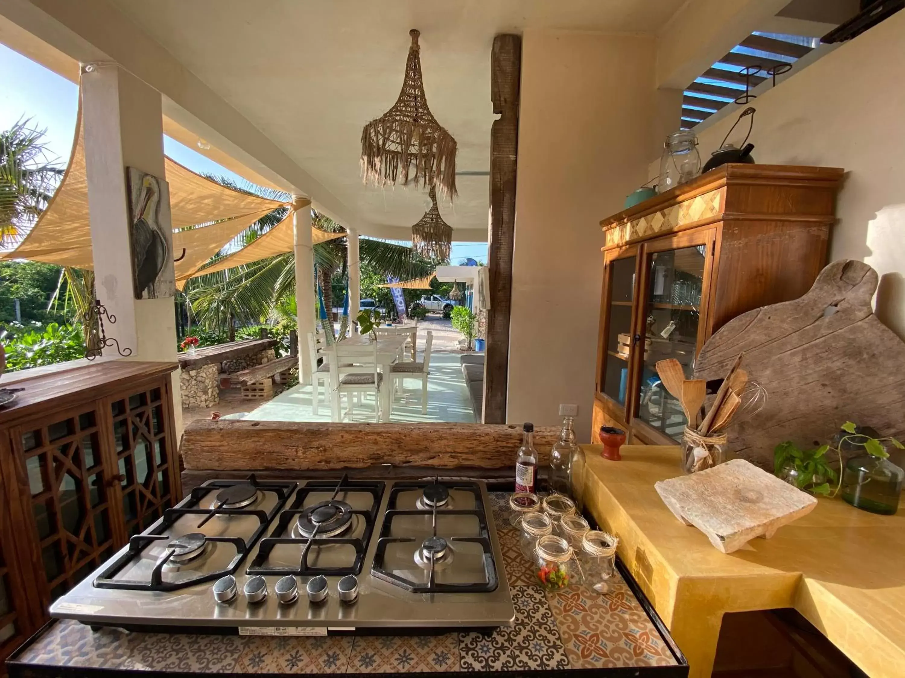 Kitchen or kitchenette in Casa Mia El Cuyo Eco Beach Boutique Hotel