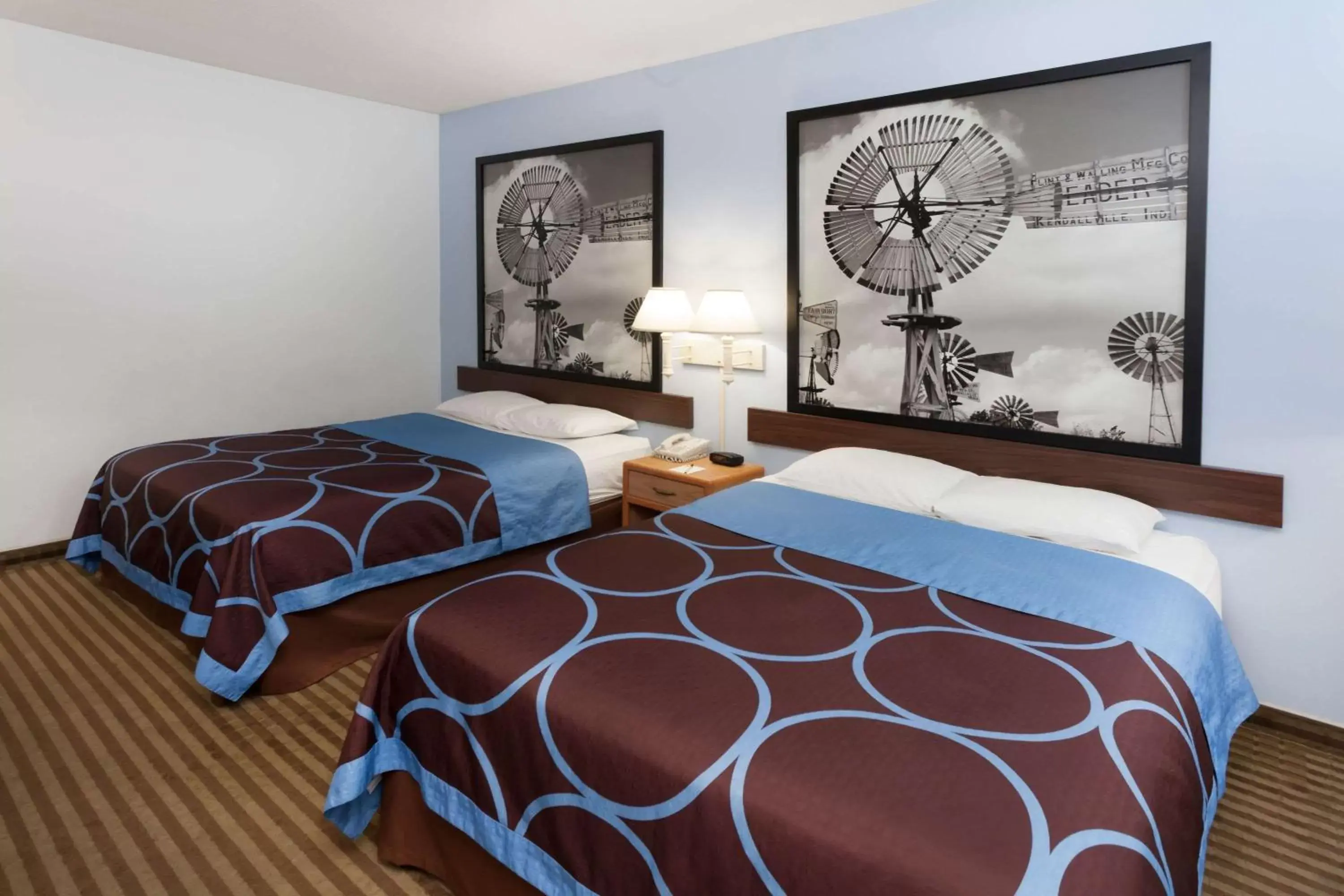 Photo of the whole room in Super 8 by Wyndham Huntington Photo of the whole room in Super 8 by Wyndham Huntington