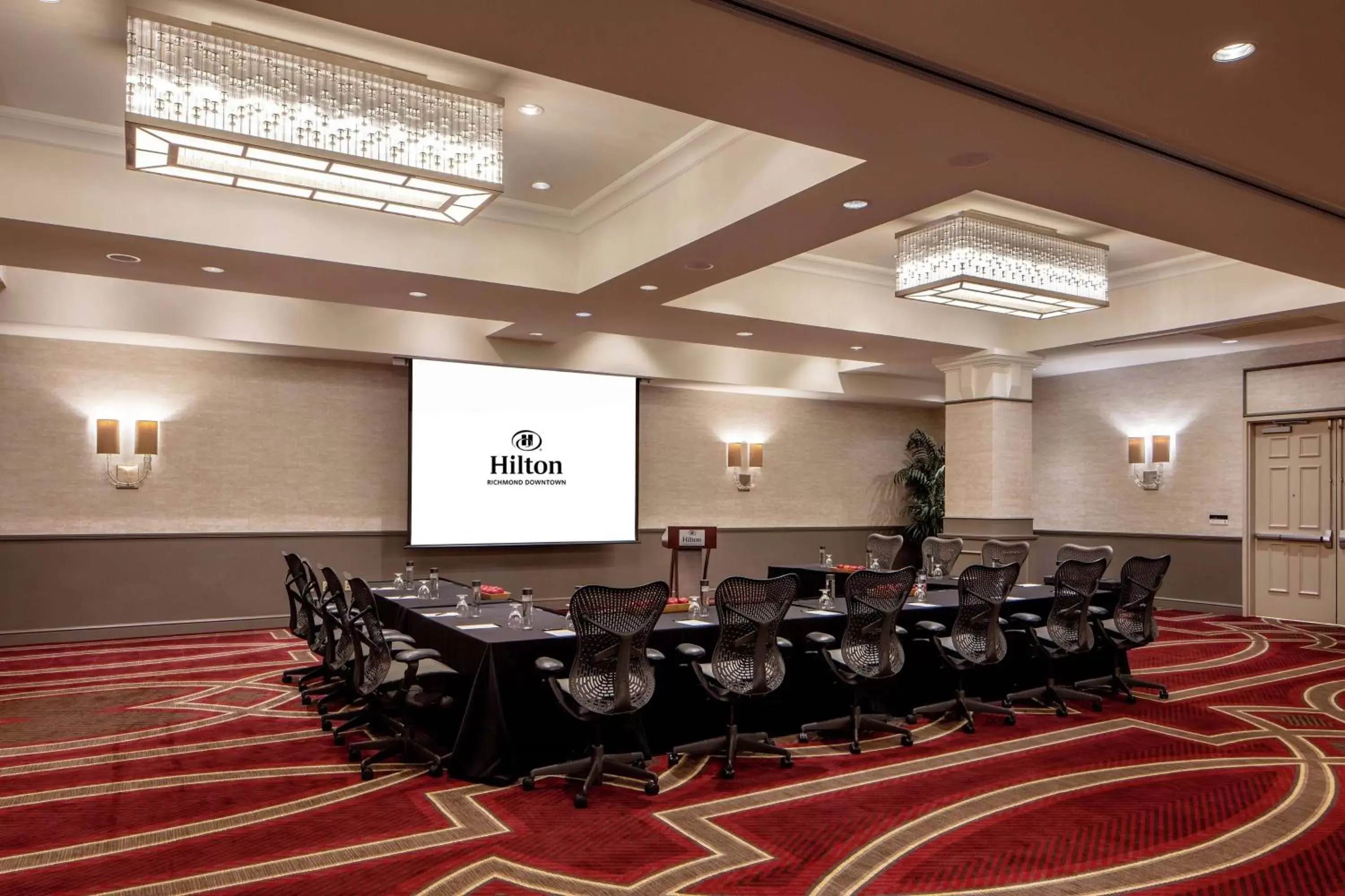 Meeting/conference room in Hilton Richmond Downtown