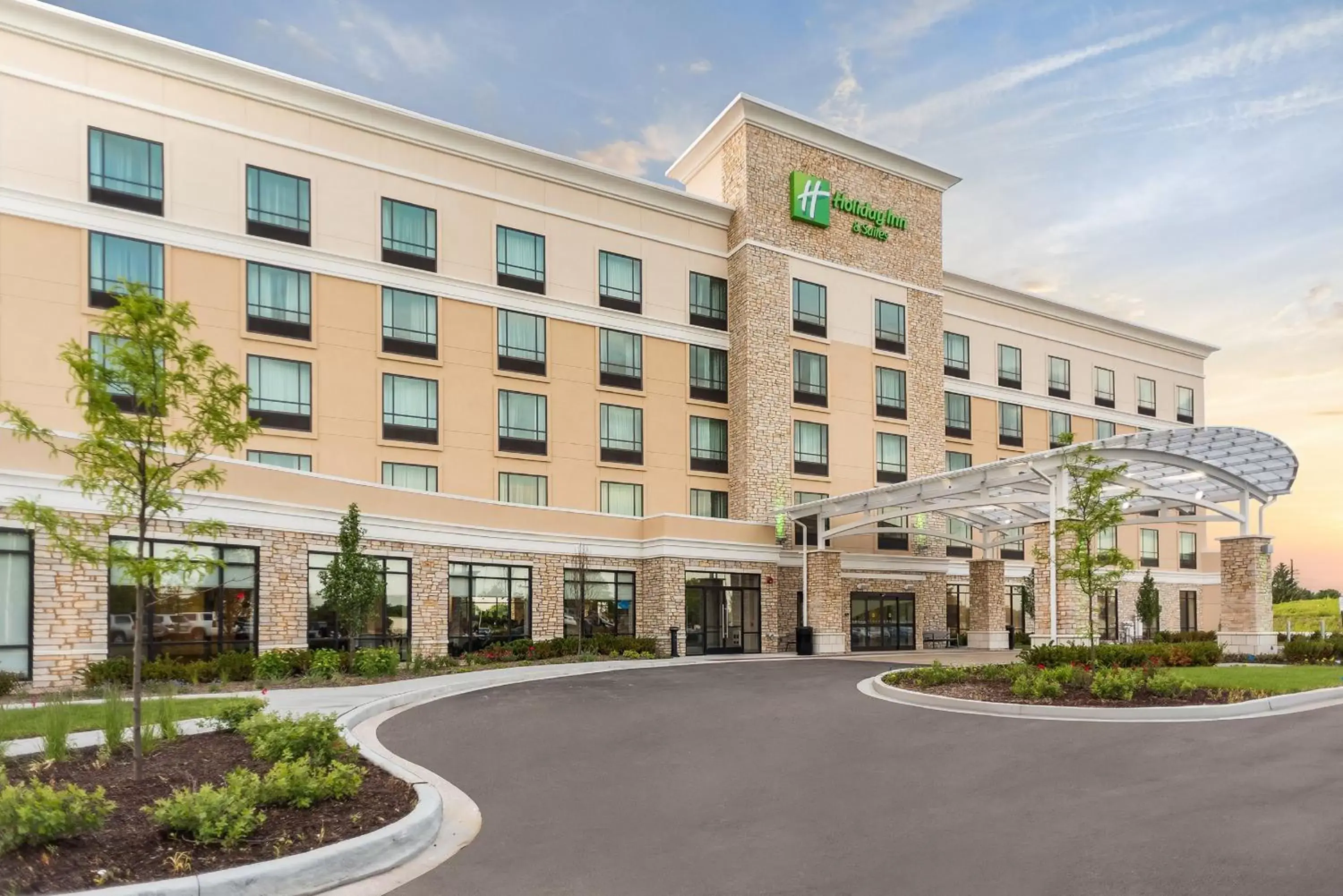 Property building in Holiday Inn Hotel & Suites - Joliet Southwest, an IHG Hotel