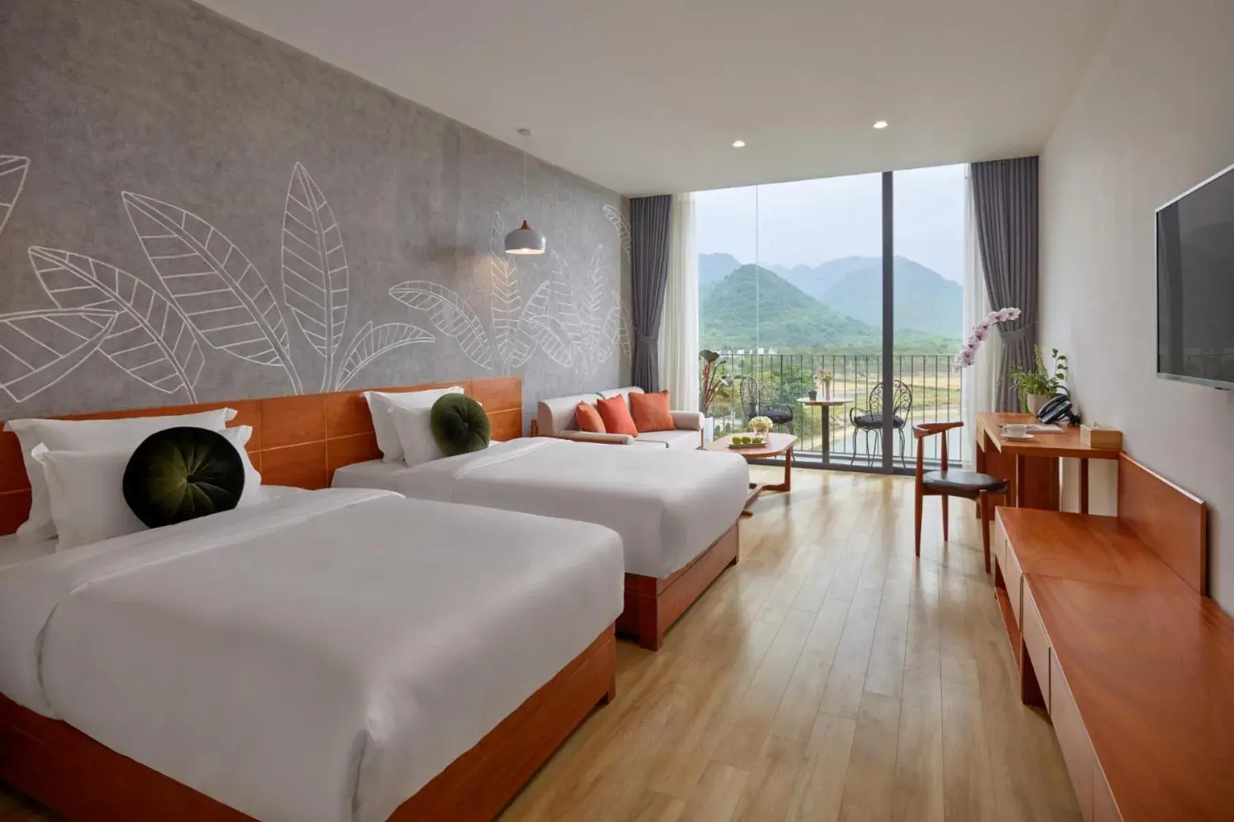 Bedroom, Mountain View in Wyndham Grand Vedana Ninh Binh Resort