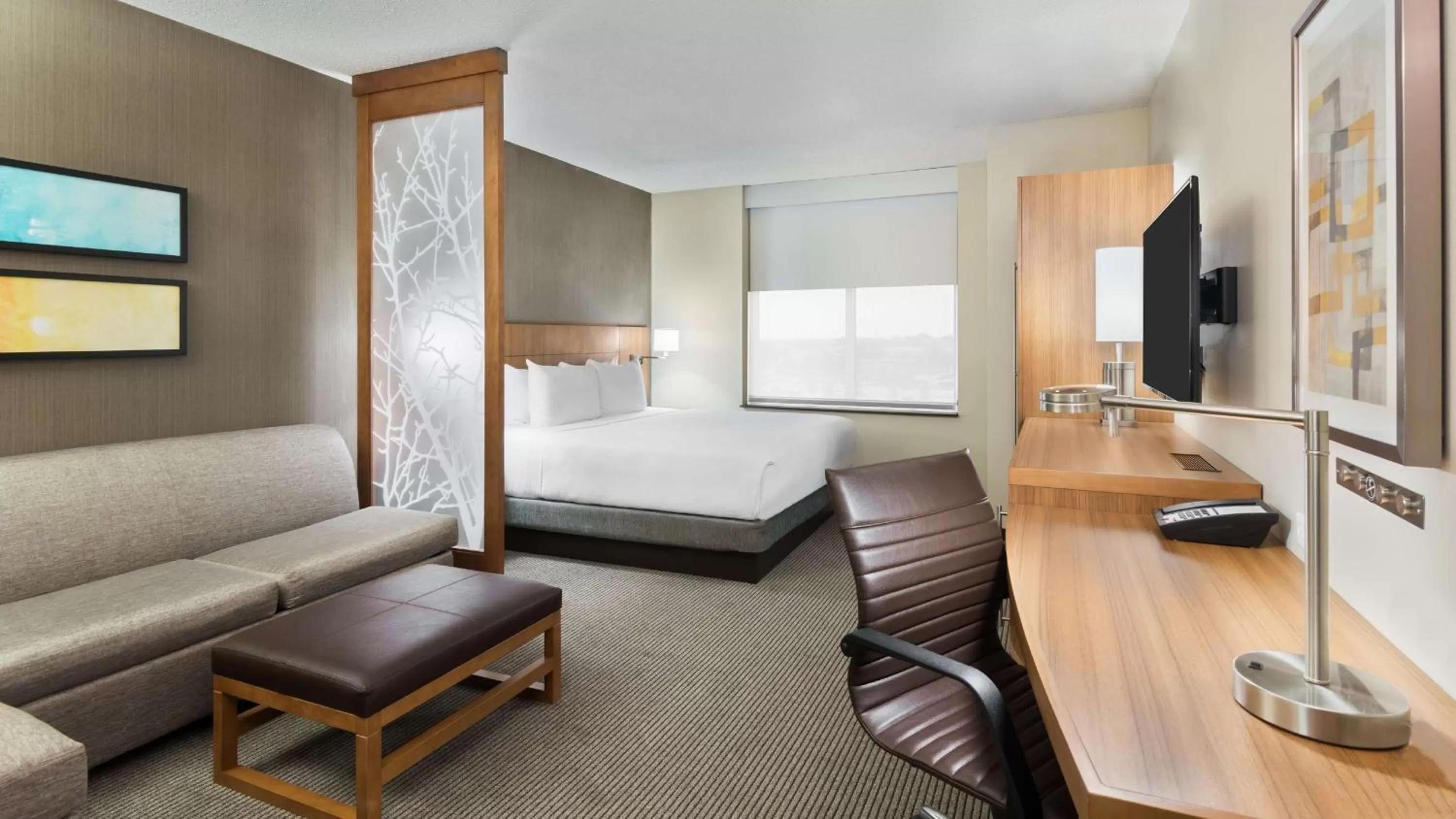 Photo of the whole room, Bed in Hyatt Place Austin/Round Rock