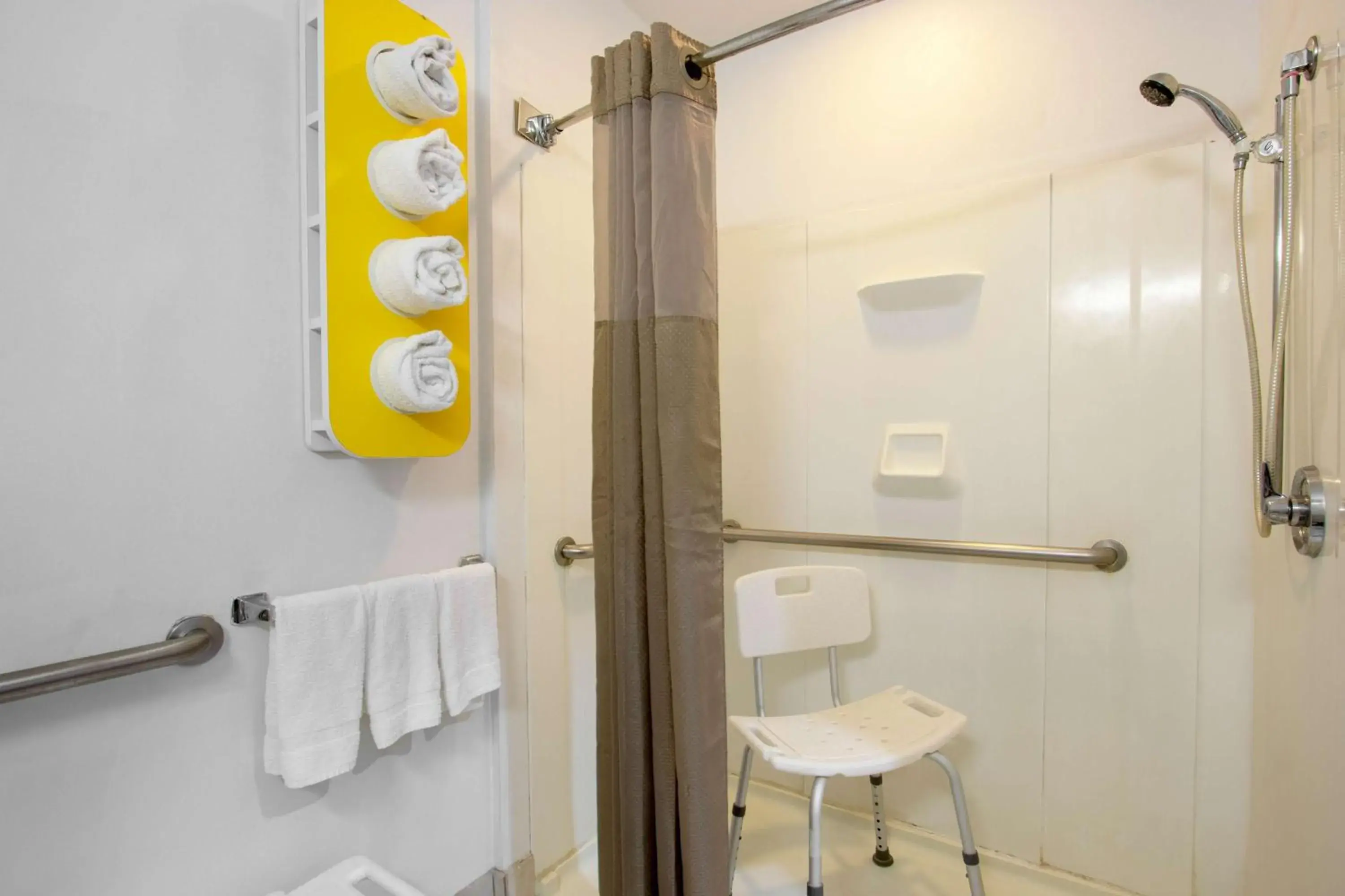 Bathroom in Motel 6-El Paso, TX - Southeast Bathroom in Motel 6-El Paso, TX - Southeast