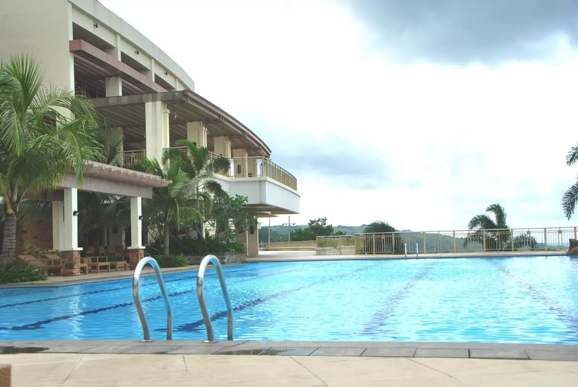 City view, Swimming Pool in Timberland Highlands Resort