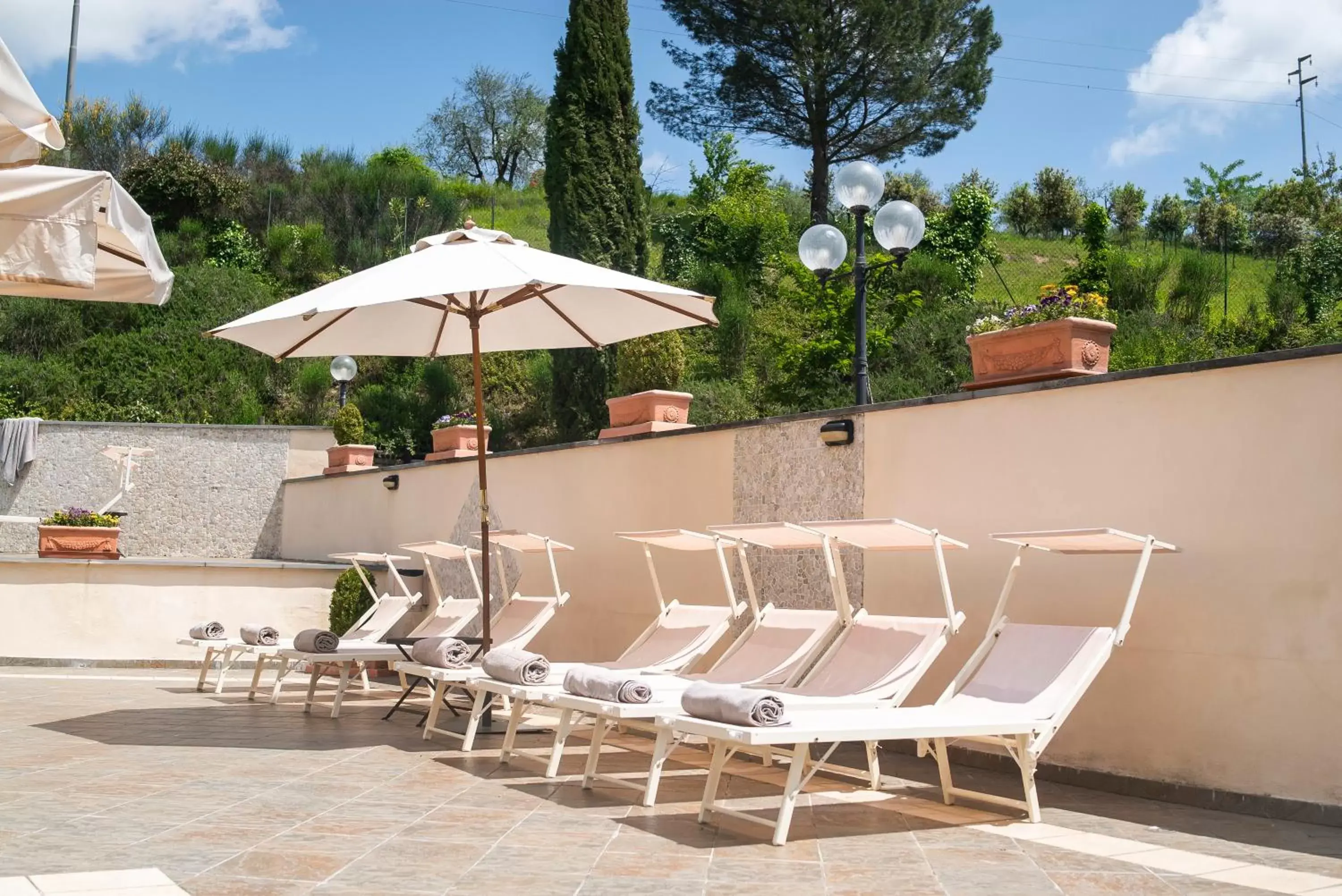 Patio in Hotel La Colonna