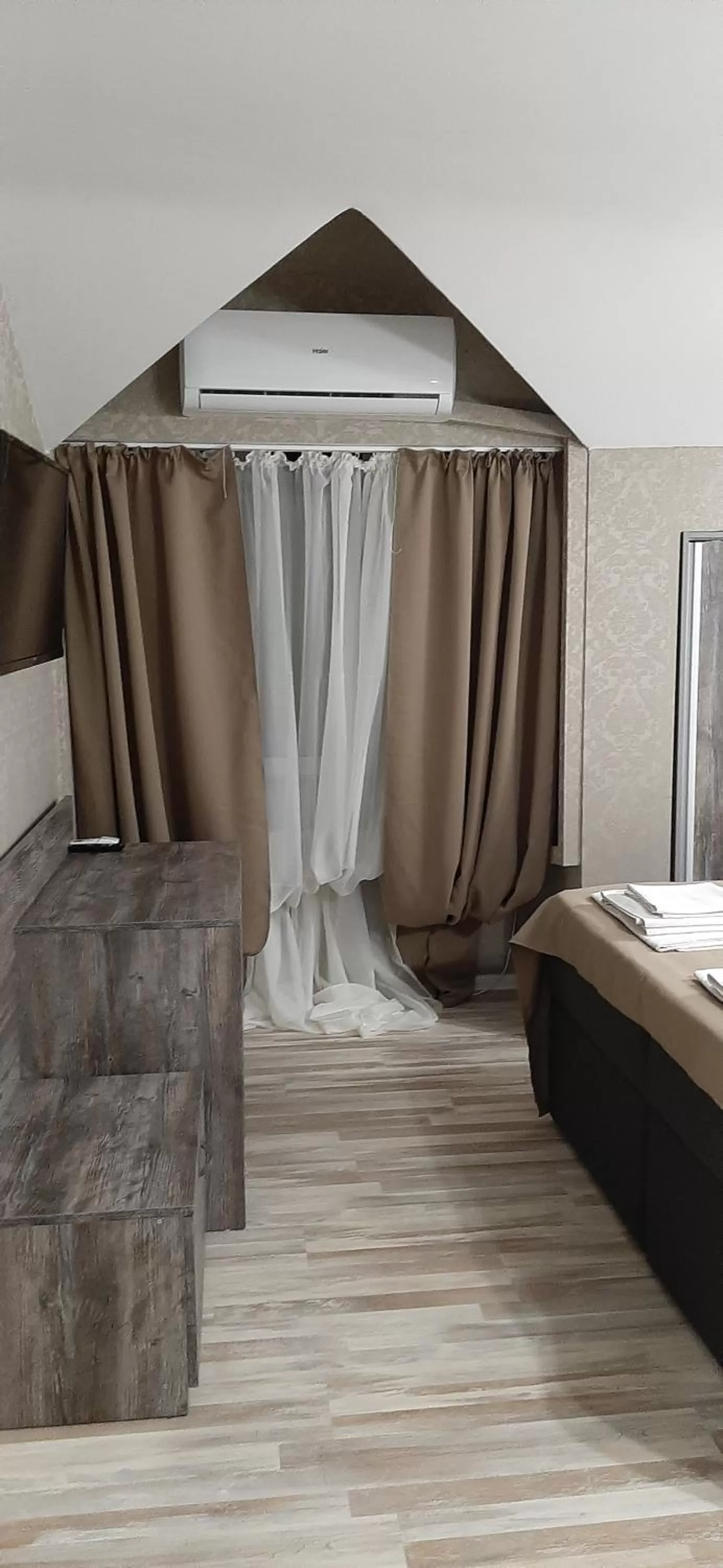 Bed in Vida Family Hotel