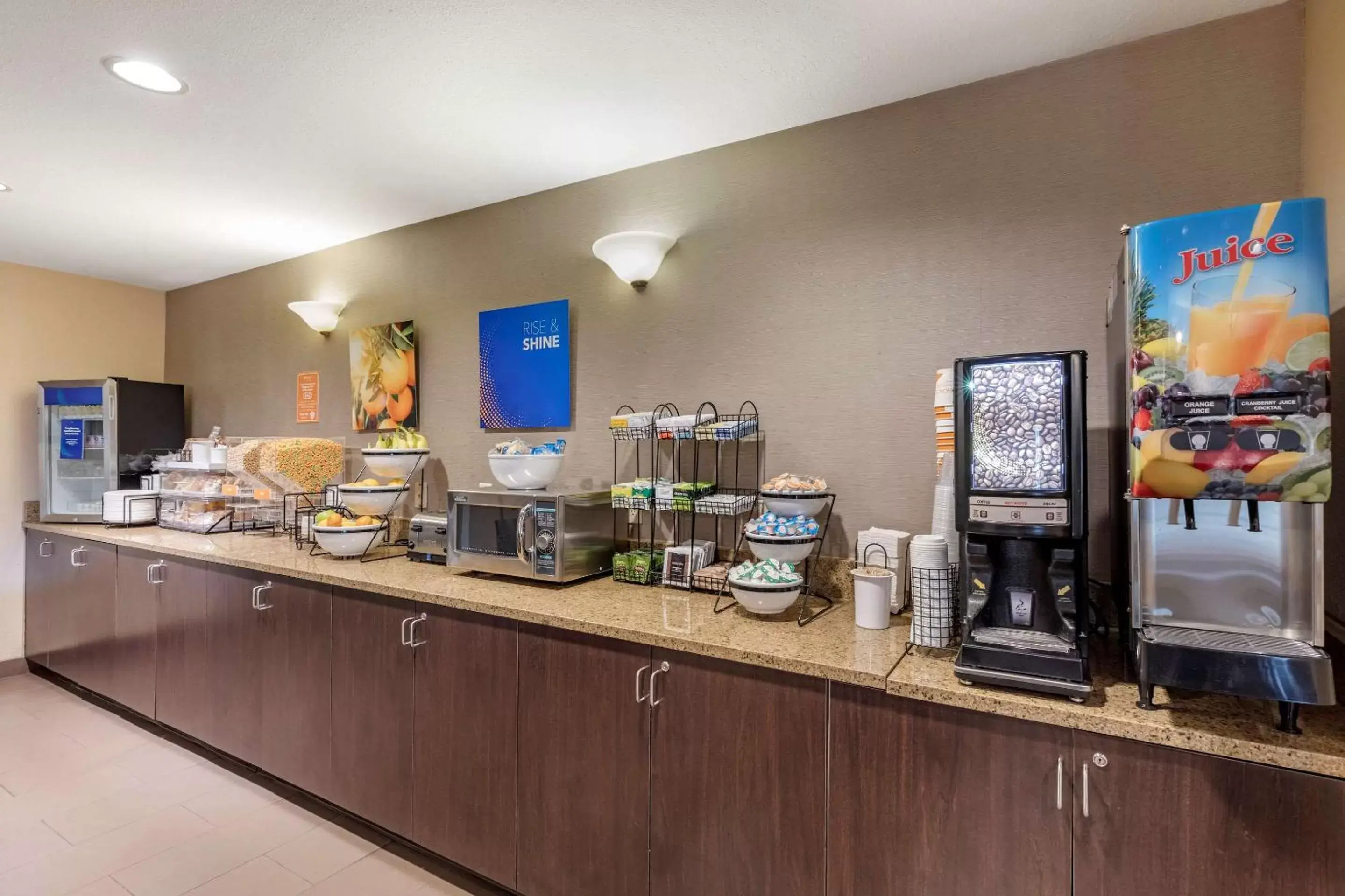 Restaurant/places to eat in Comfort Inn & Suites Carbondale