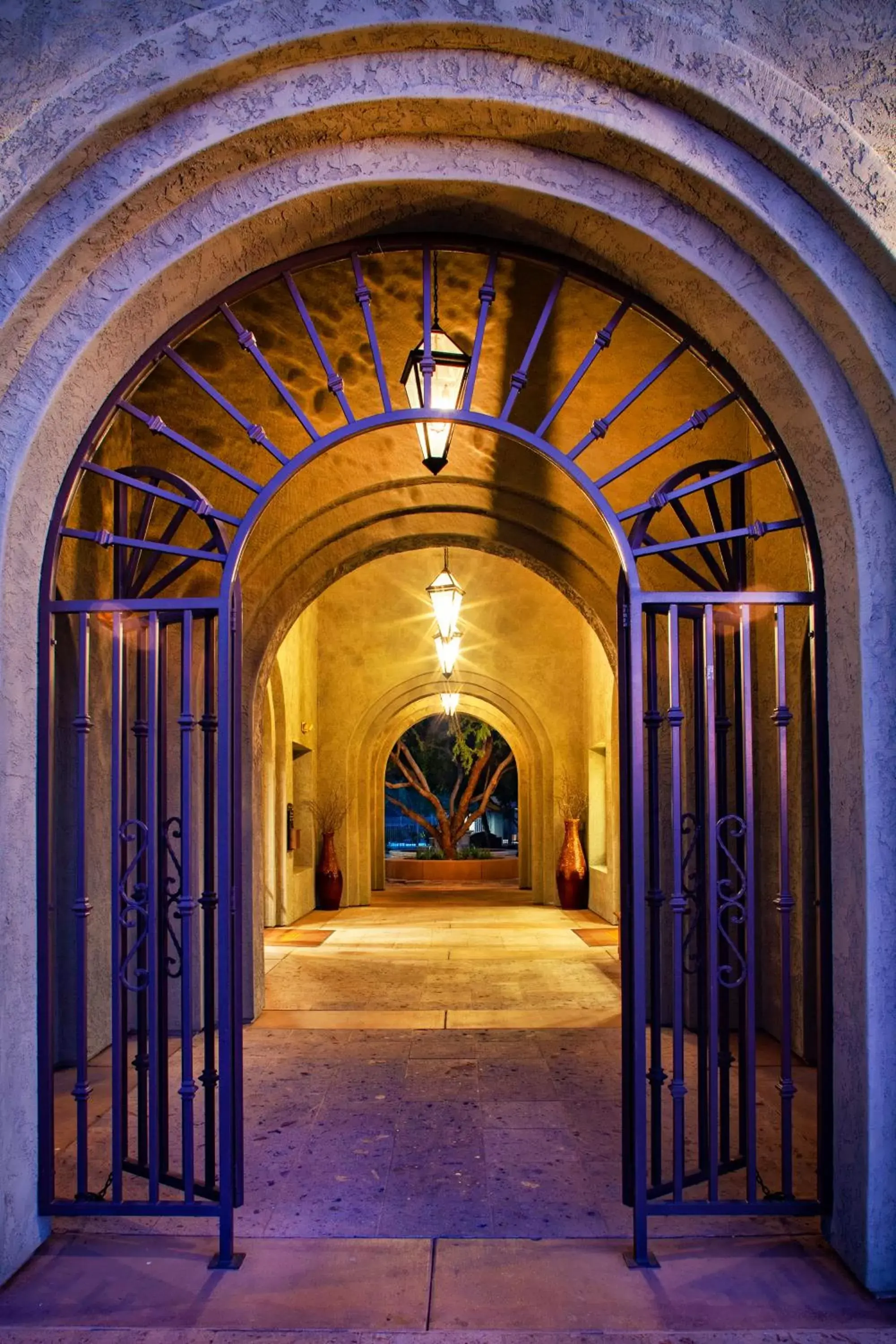 Facade/Entrance in Luxury Condos by Meridian CondoResorts- Scottsdale