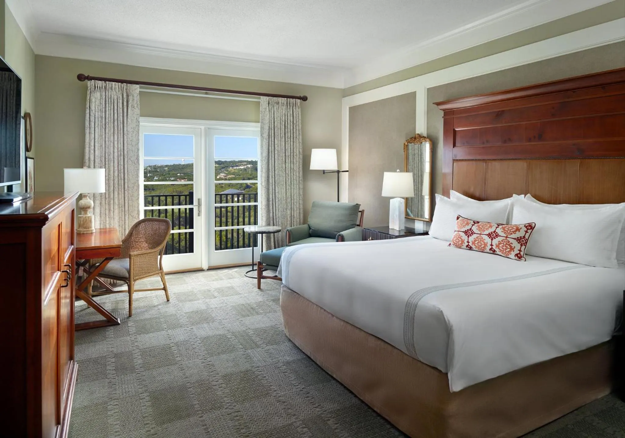 Photo of the whole room, Bed in Omni Barton Creek Resort and Spa Austin