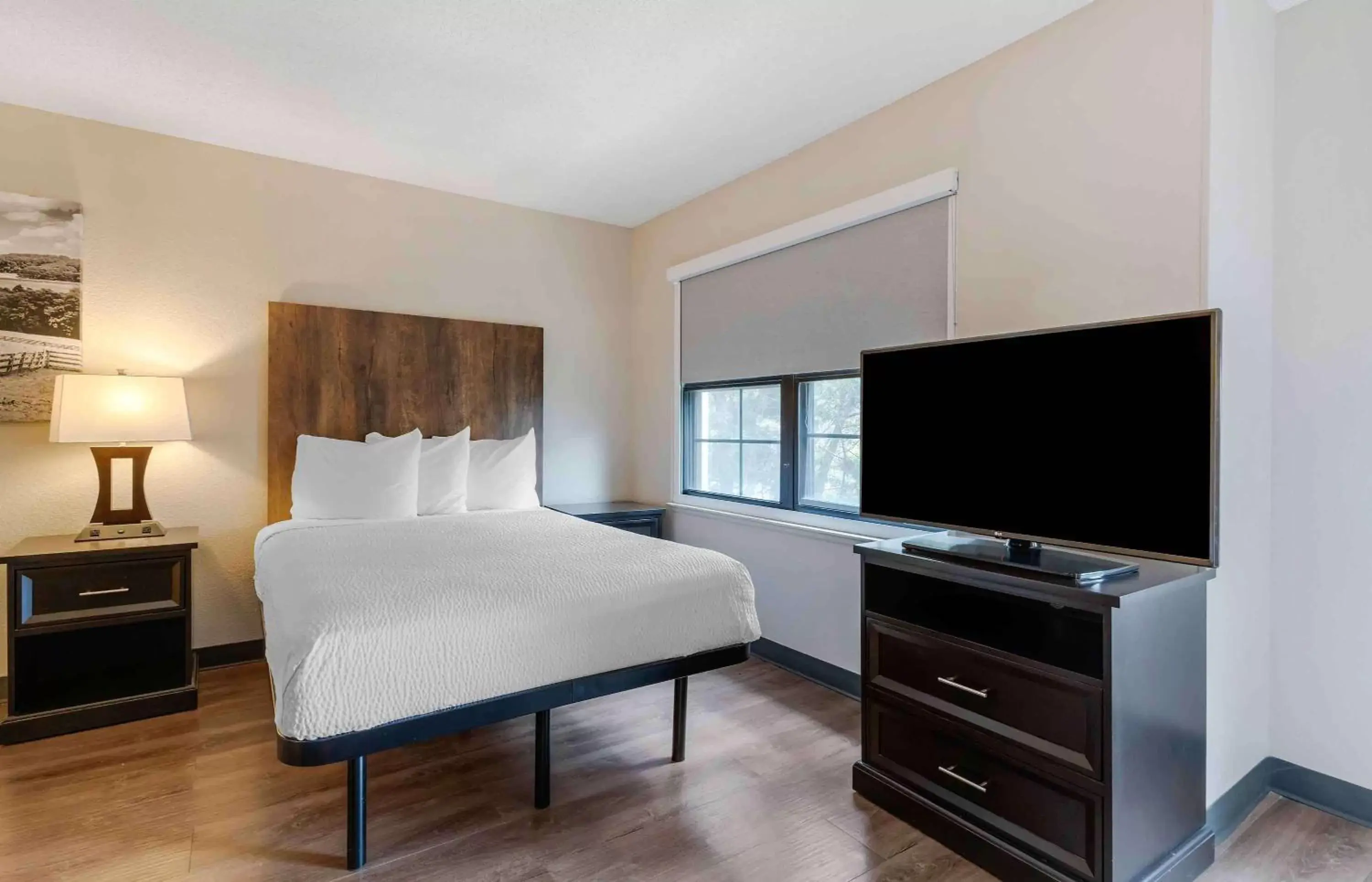 Bedroom, Bed in Extended Stay America Suites - Fremont - Newark